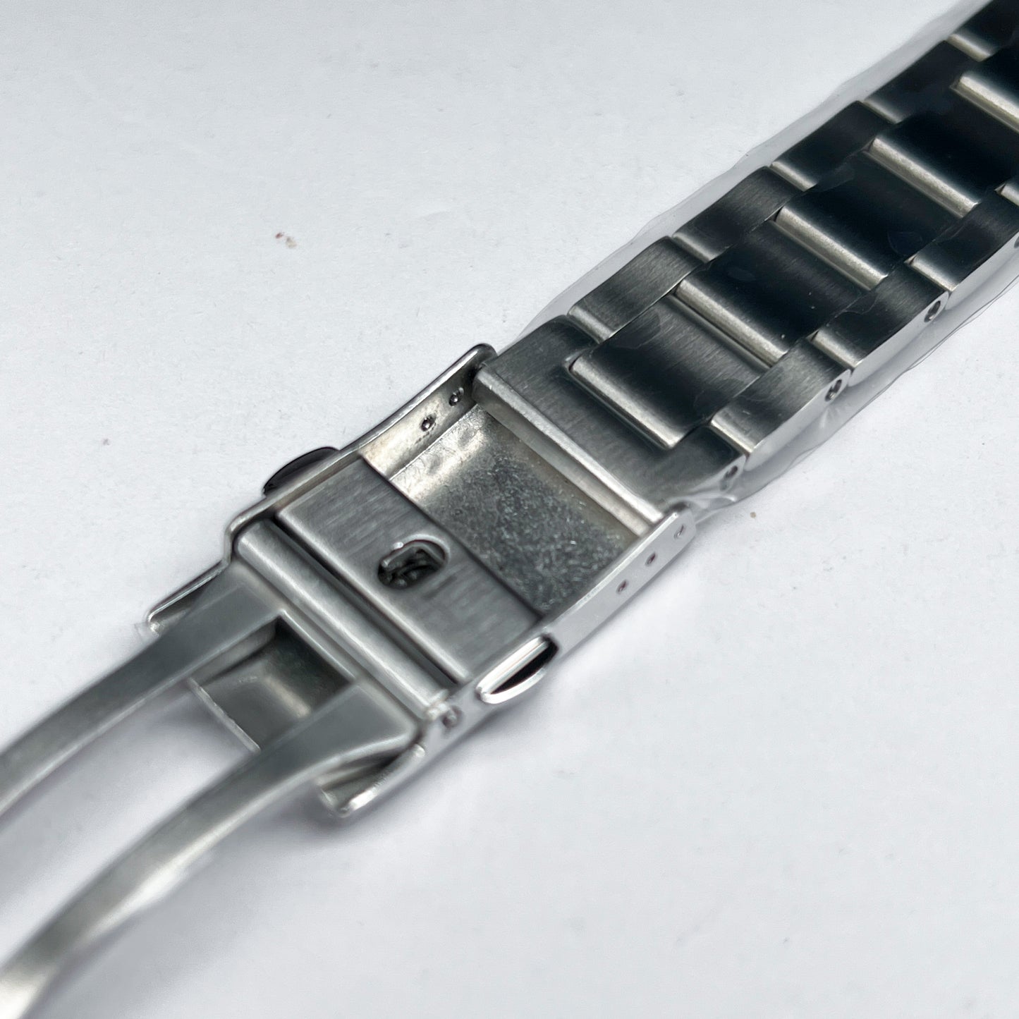 62MAS Oyster: Silver Brushed Bracelet [Female Endlinks]