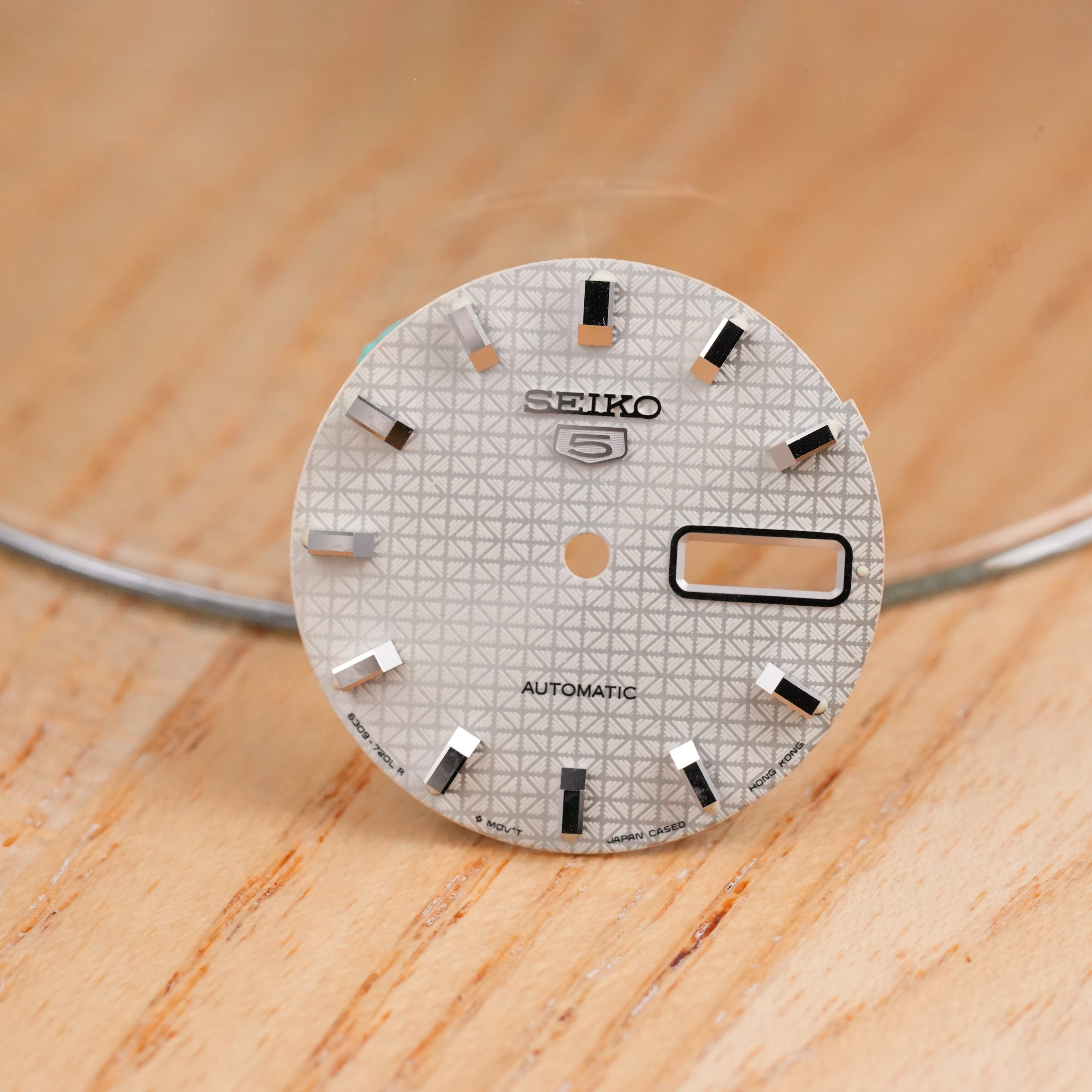 D12: Seiko 5 OEM Dial