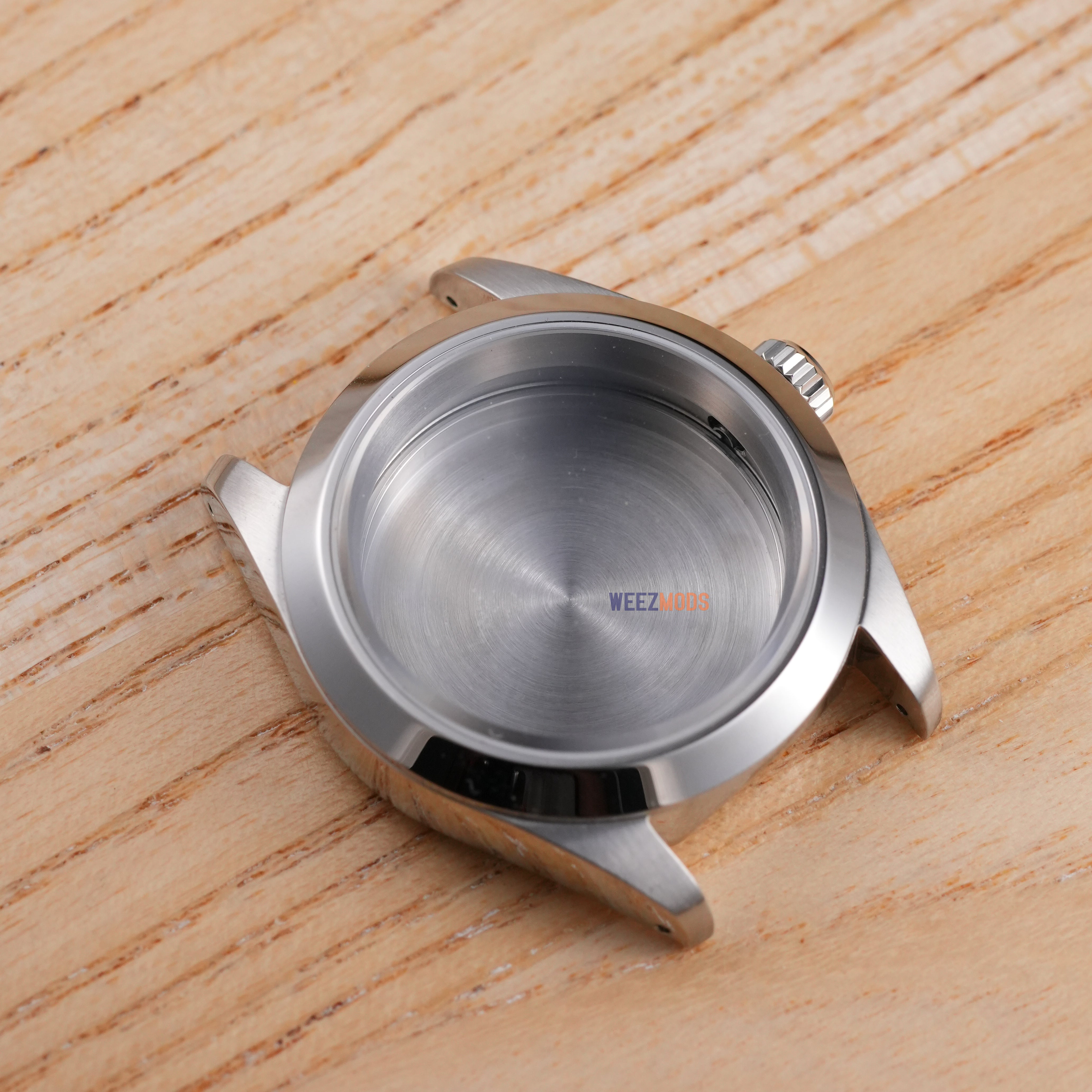 40MM Pilot: Brushed Silver with Flat Sapphire Case