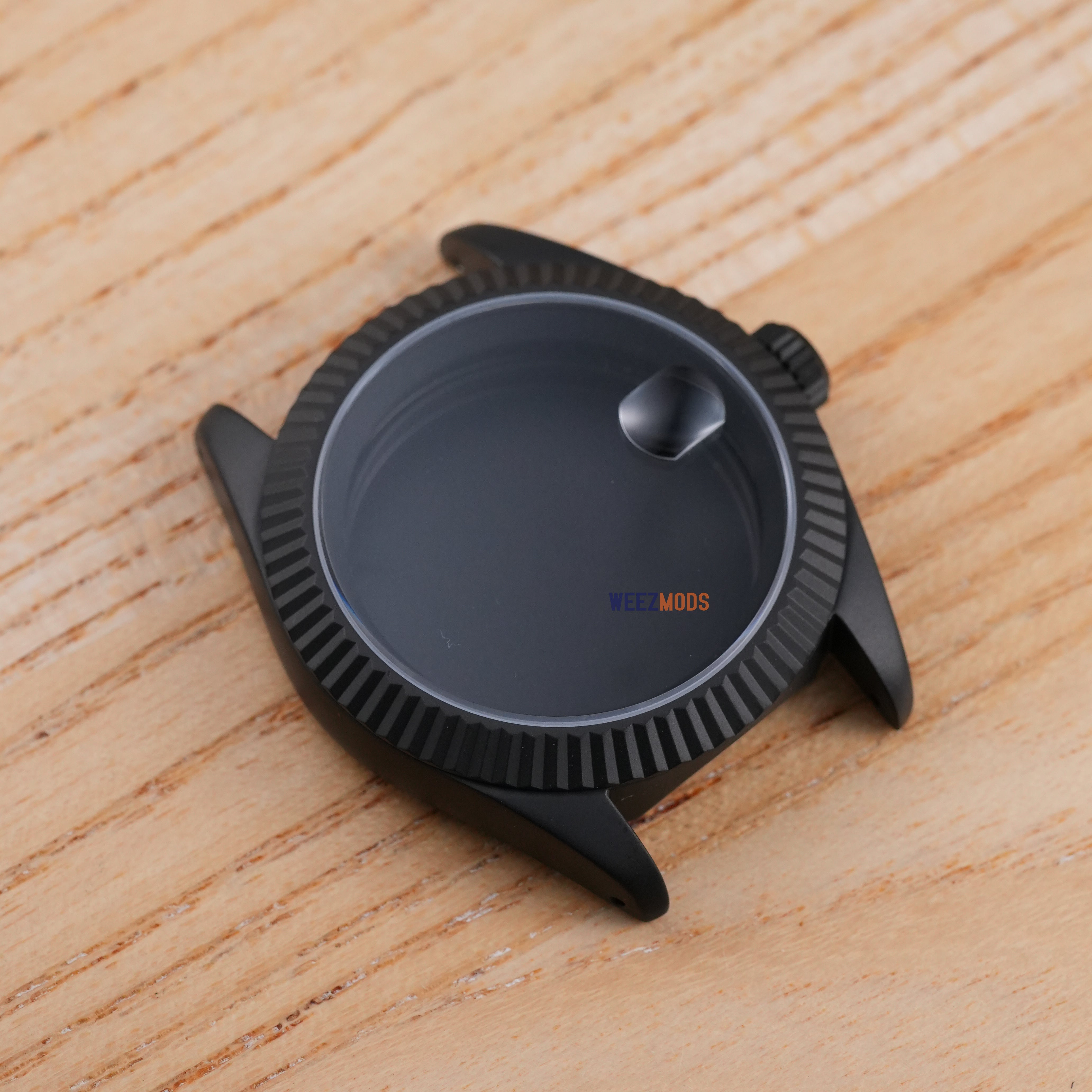 40MM Fluted: Matte Black with Cyclops Case