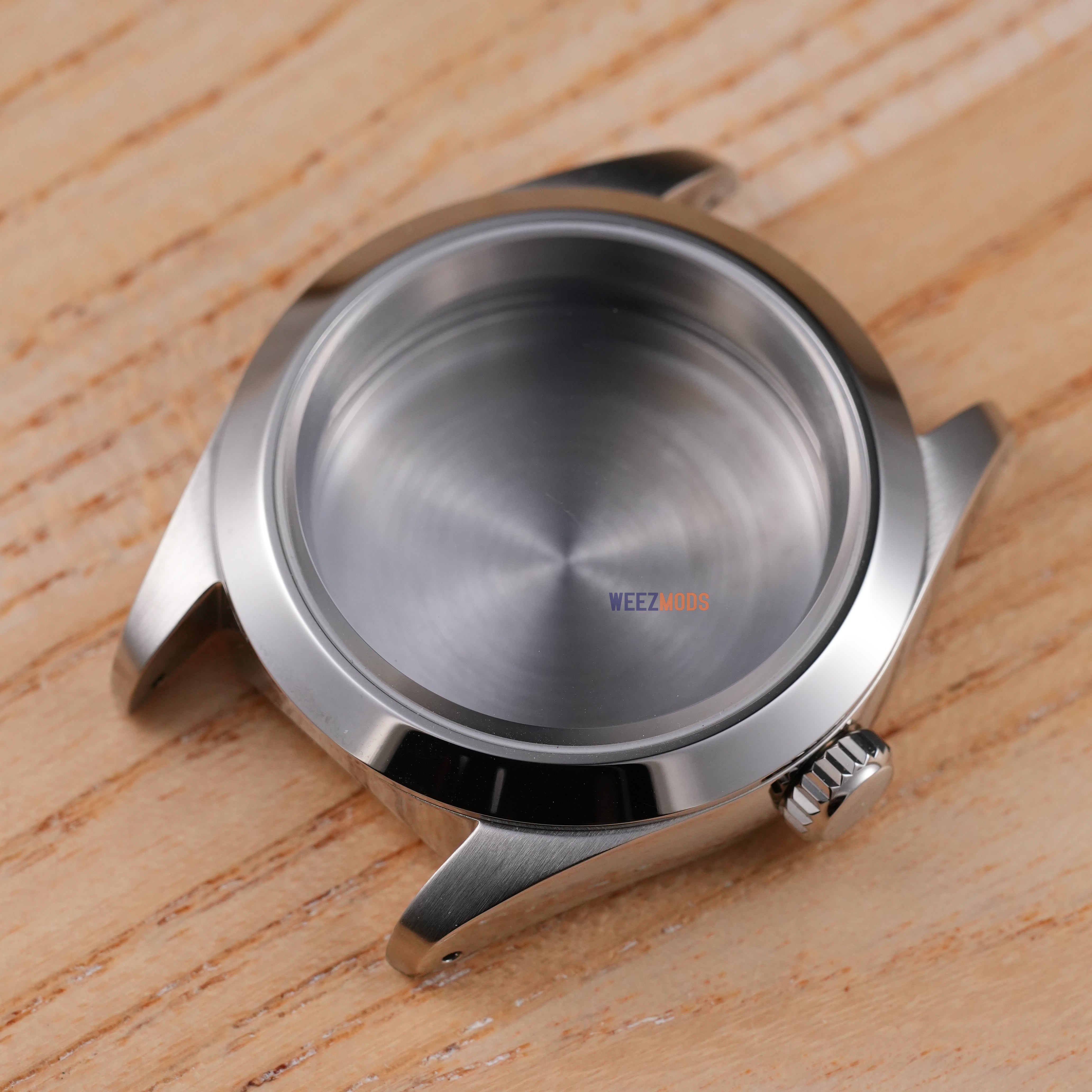 40MM Pilot: Brushed Silver with Dome Case