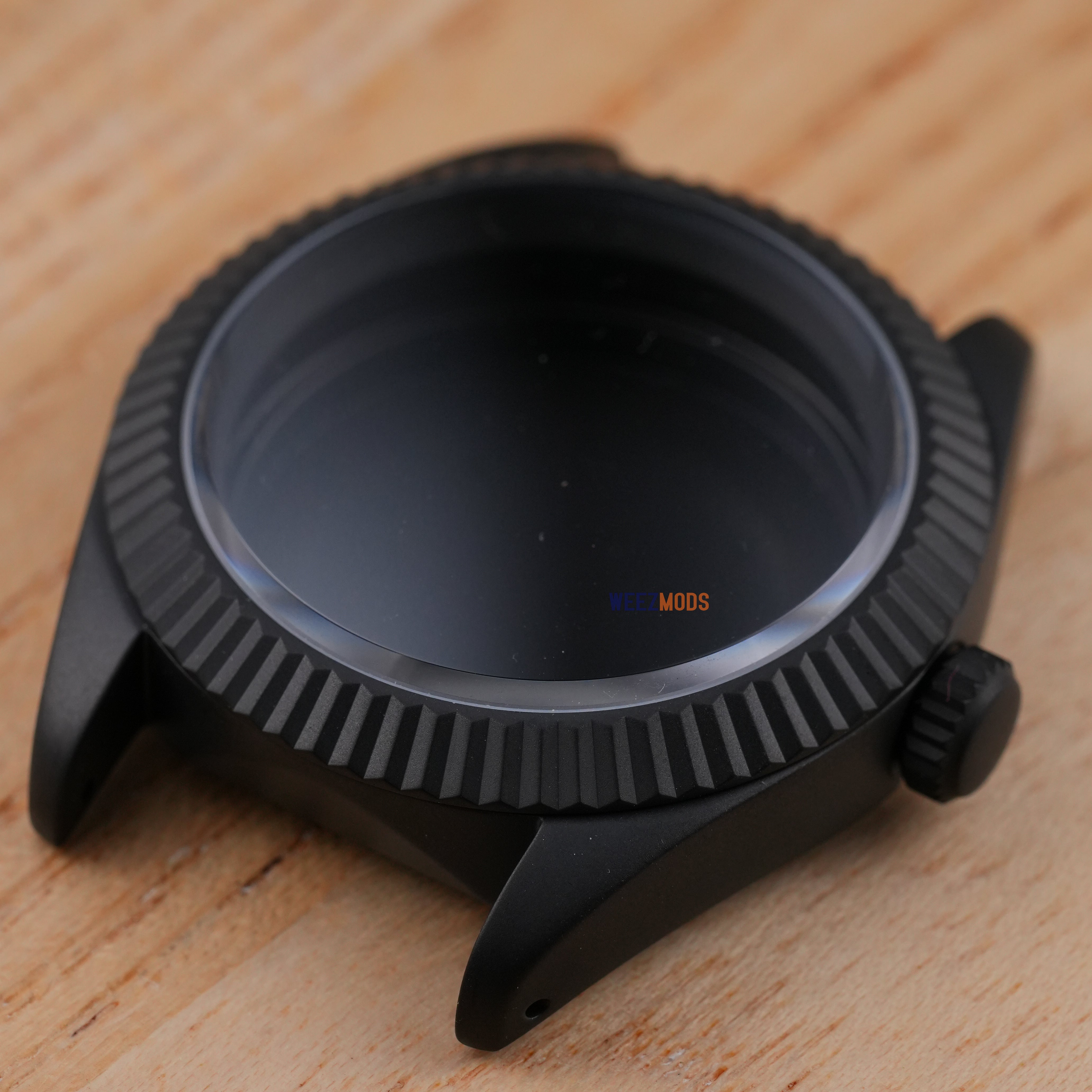40MM Fluted: Matte Black with Dome Case