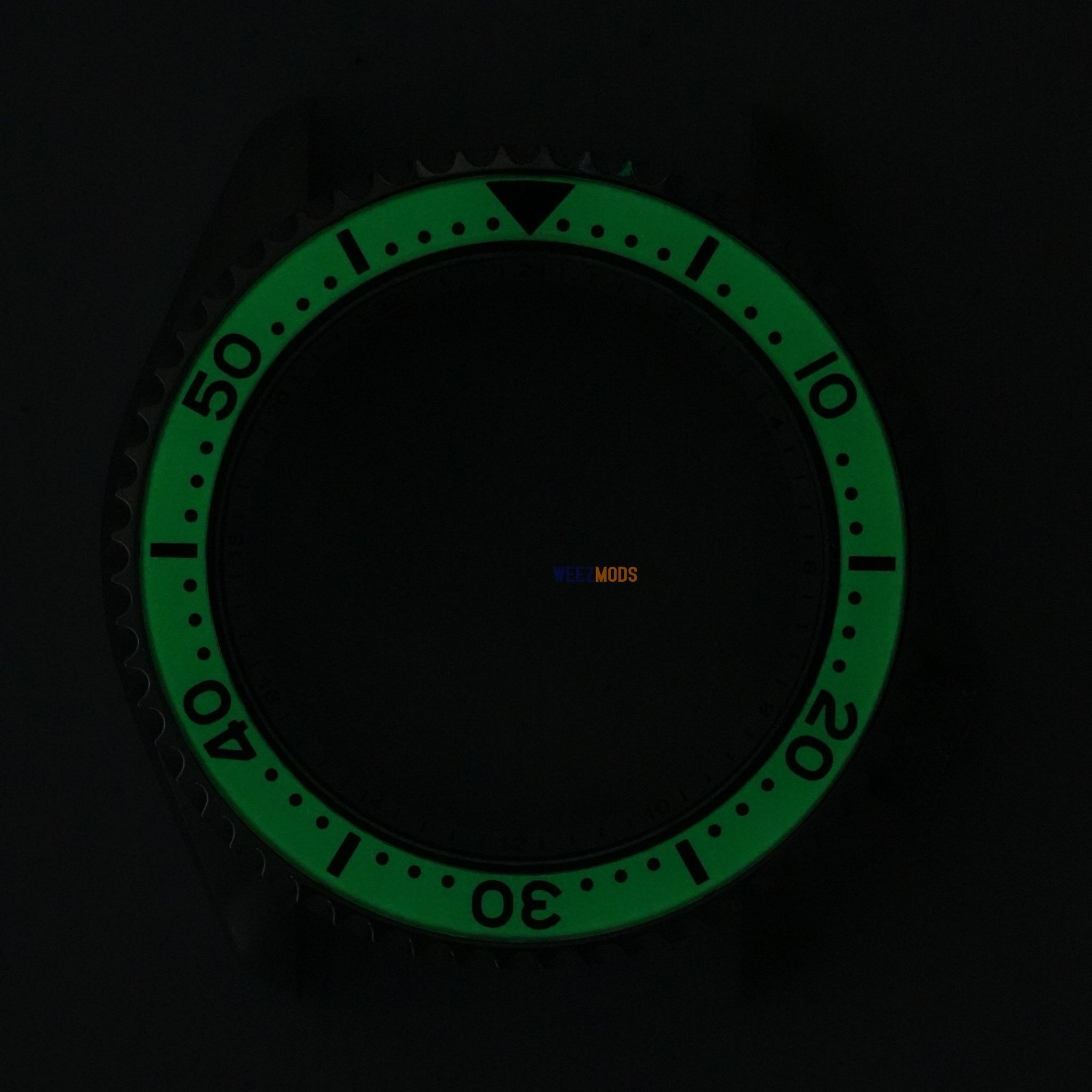 SKX007/SRPD Sub Bakelite: White in Black Markers (C3 Lume)