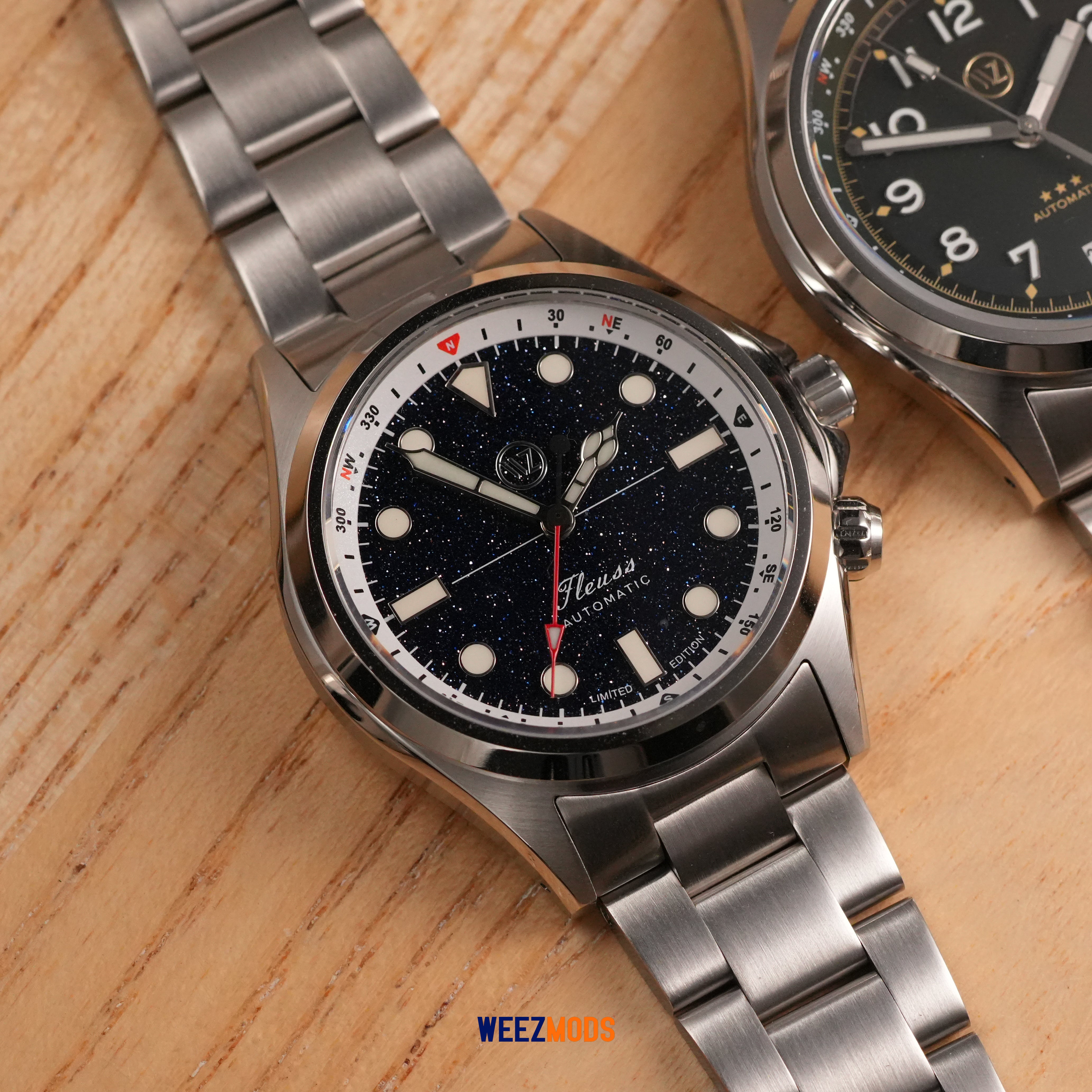 Alpinist SSK001 'GMT': Brushed Silver with Black Compass Ring