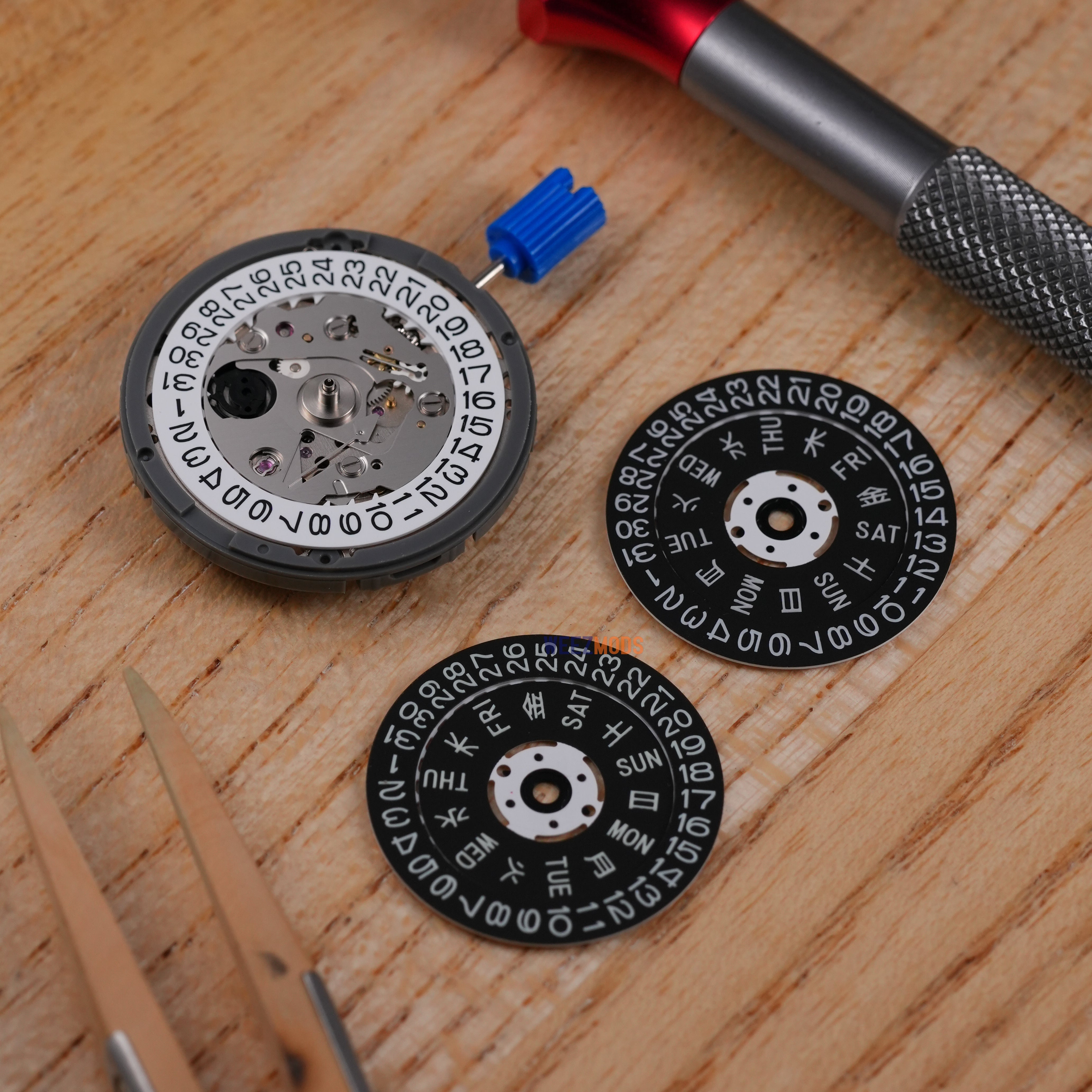 Kanji Black Day-Date Wheel: 3:00 & 3:80 (Luminious)