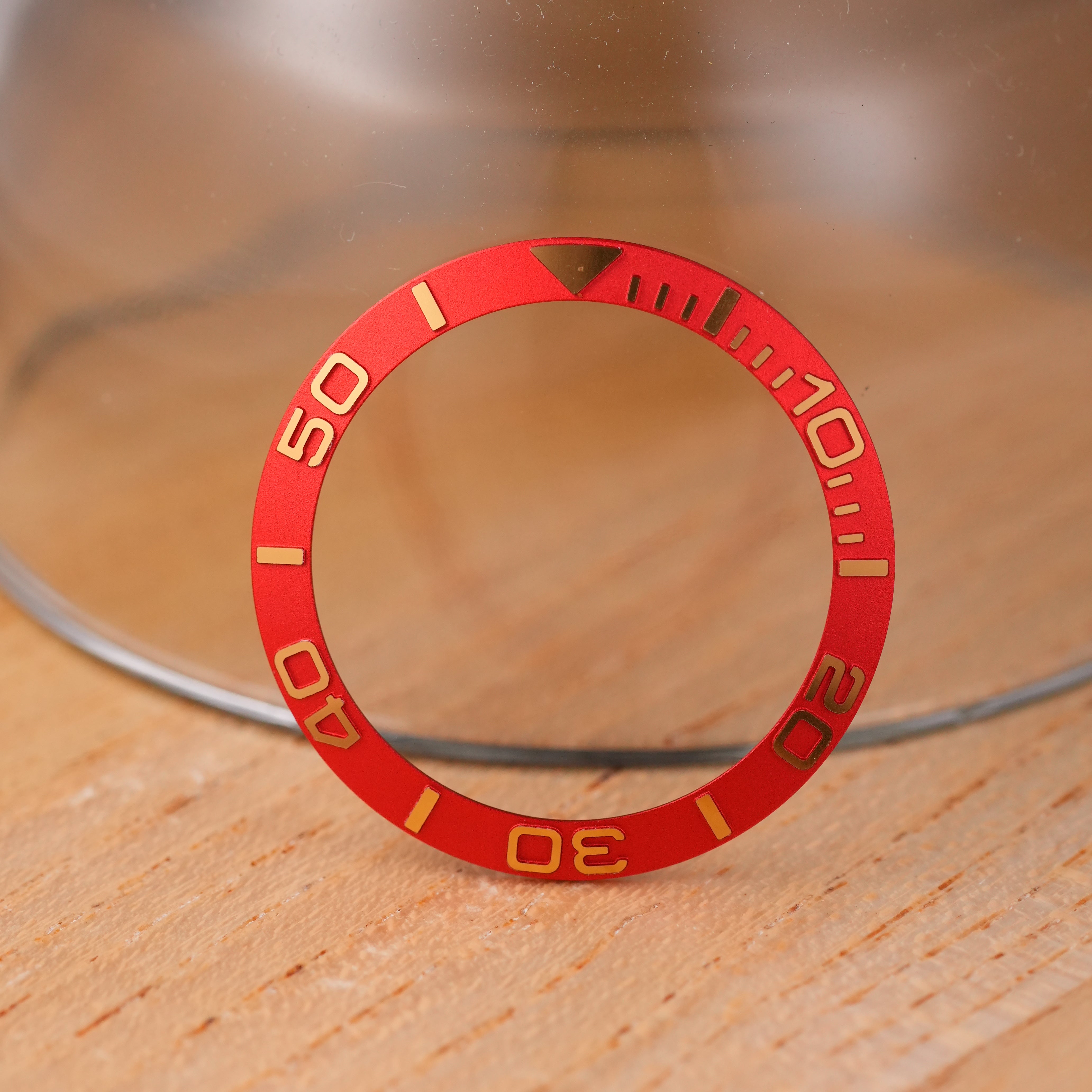 SKX007/SRPD Yachtmaster: Red in Gold Numerals