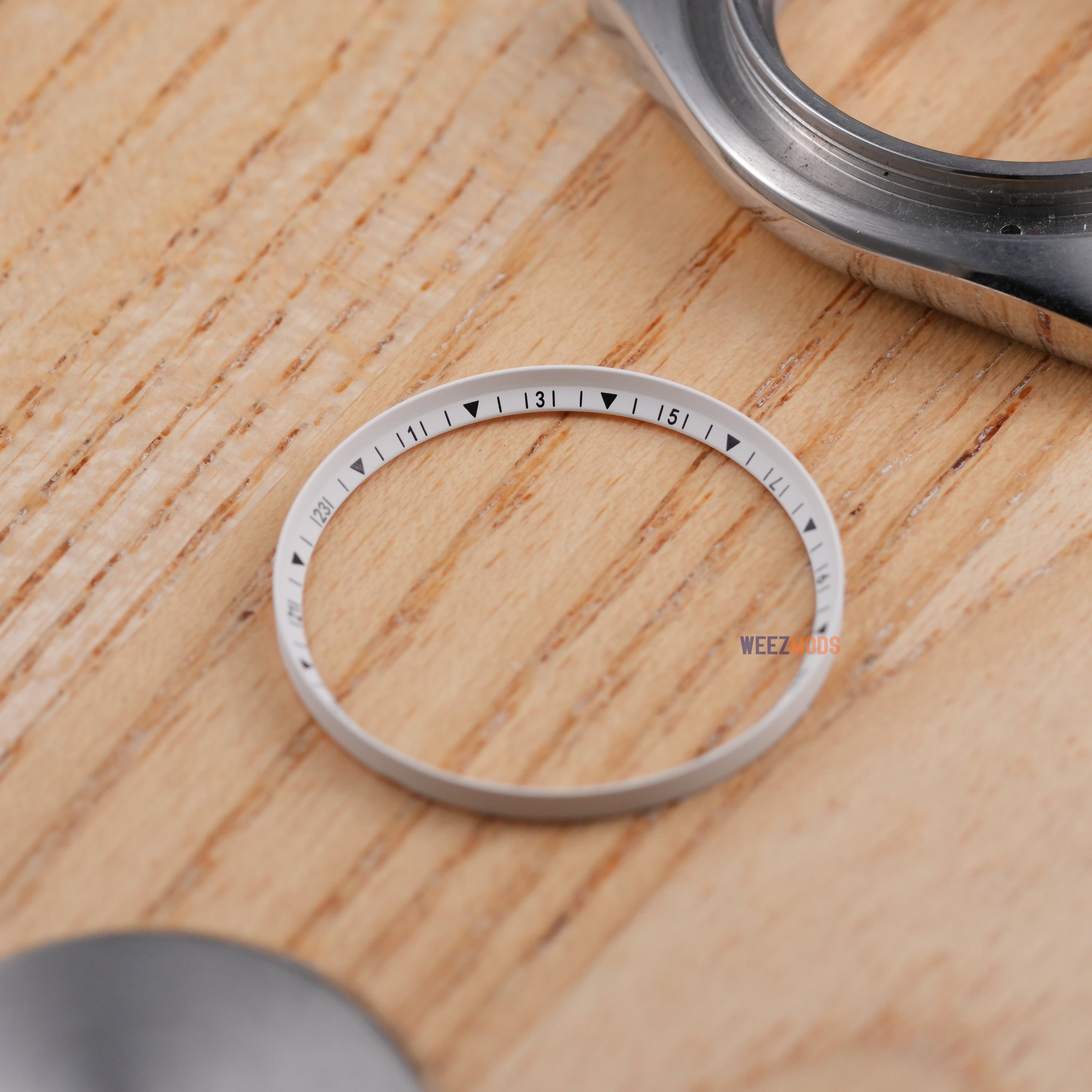 SKX007/SRPD Short GMT: White with Black Markers