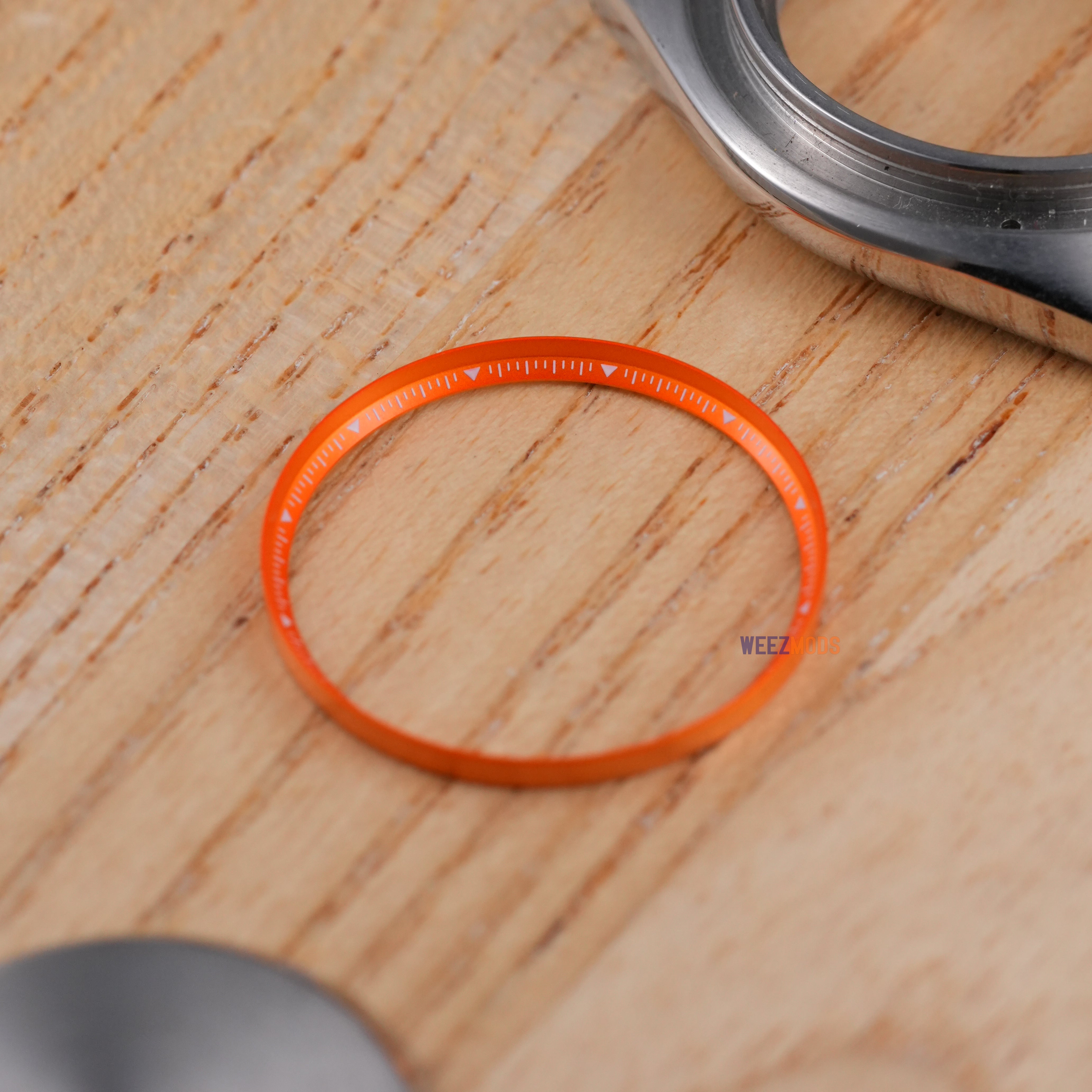 SKX007/SRPD Short Triangle: Orange with White Markers