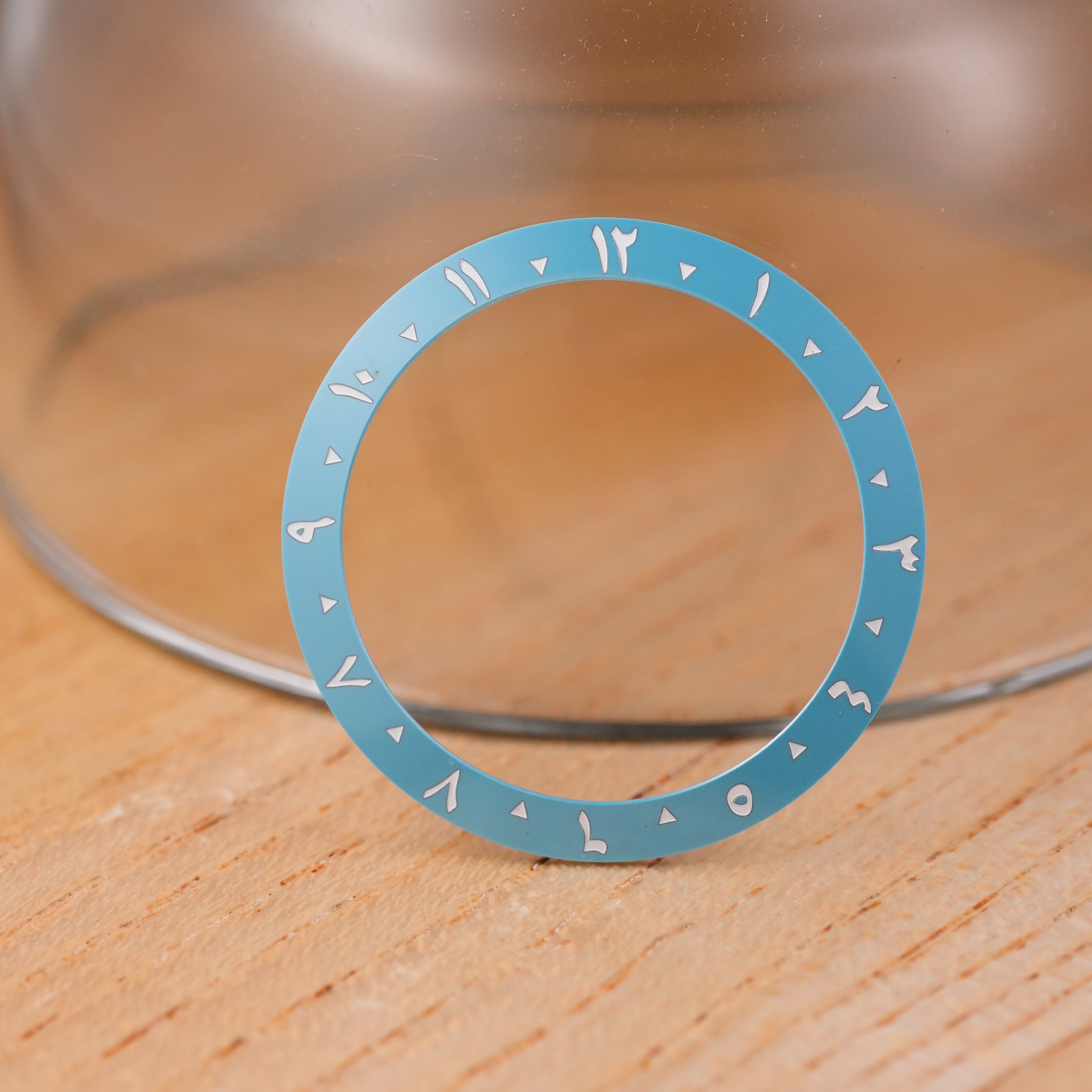 SKX007/SRPD Arabic: Tiffany in White Markers