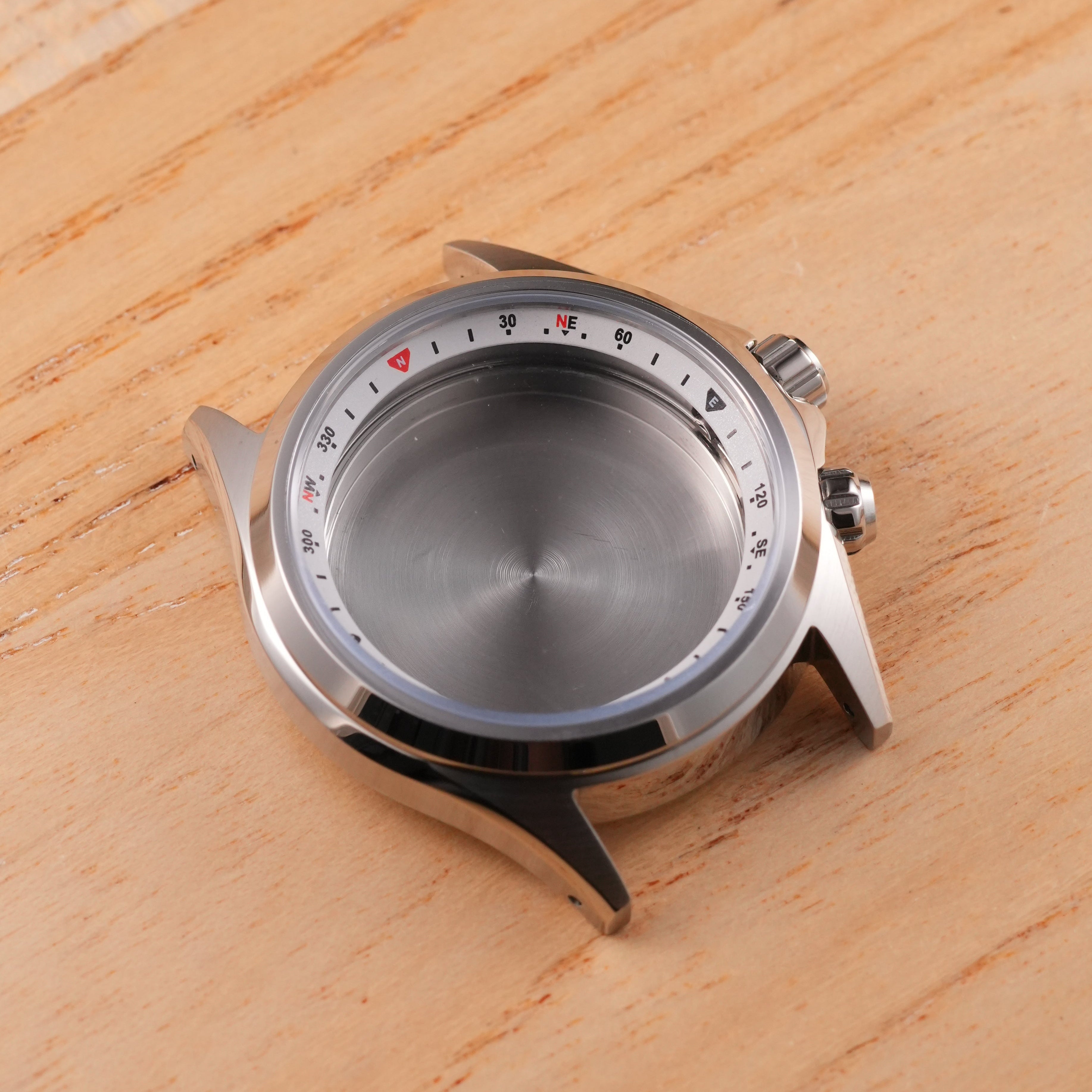 SKX007 Alpinist White: Brushed Silver Case