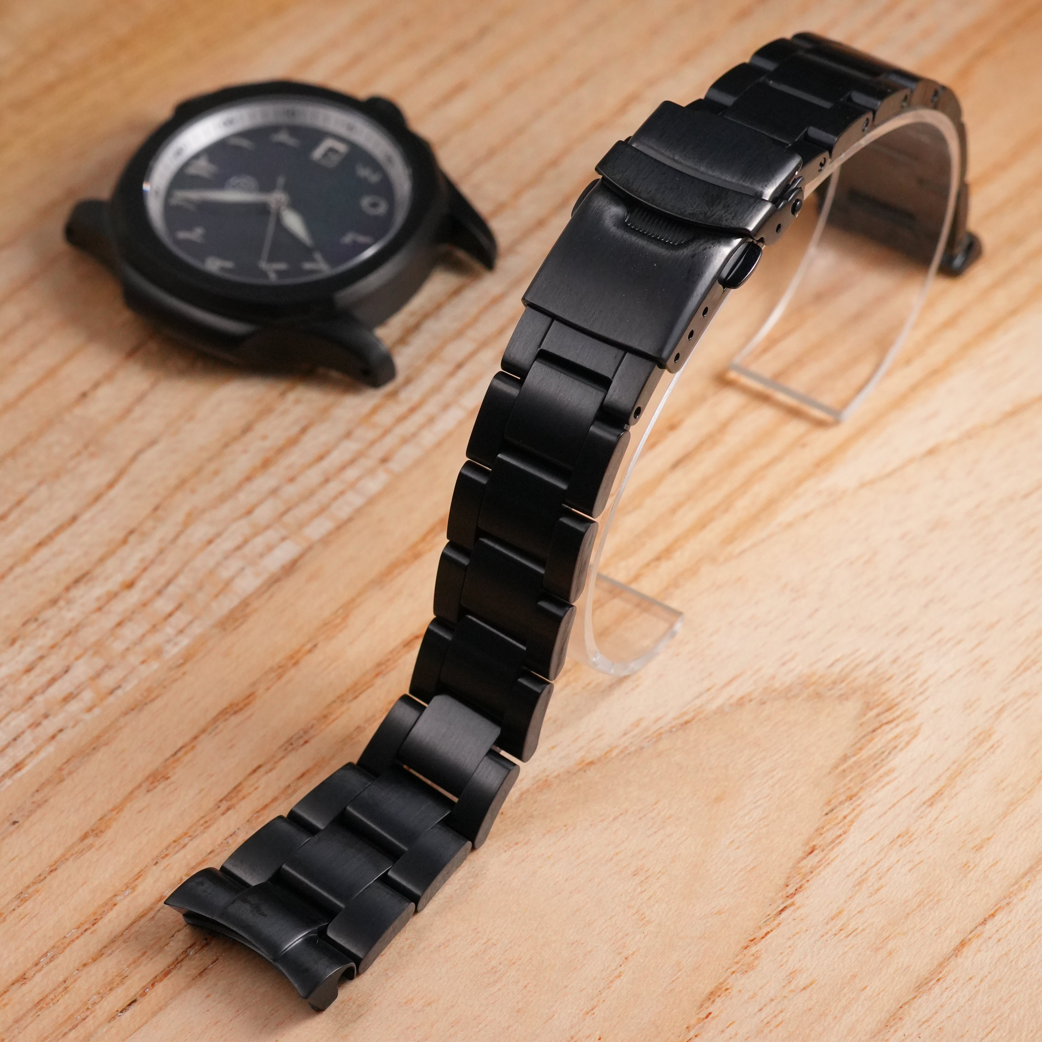 SKX007 Nautilus: Brushed Black Oyster Bracelet