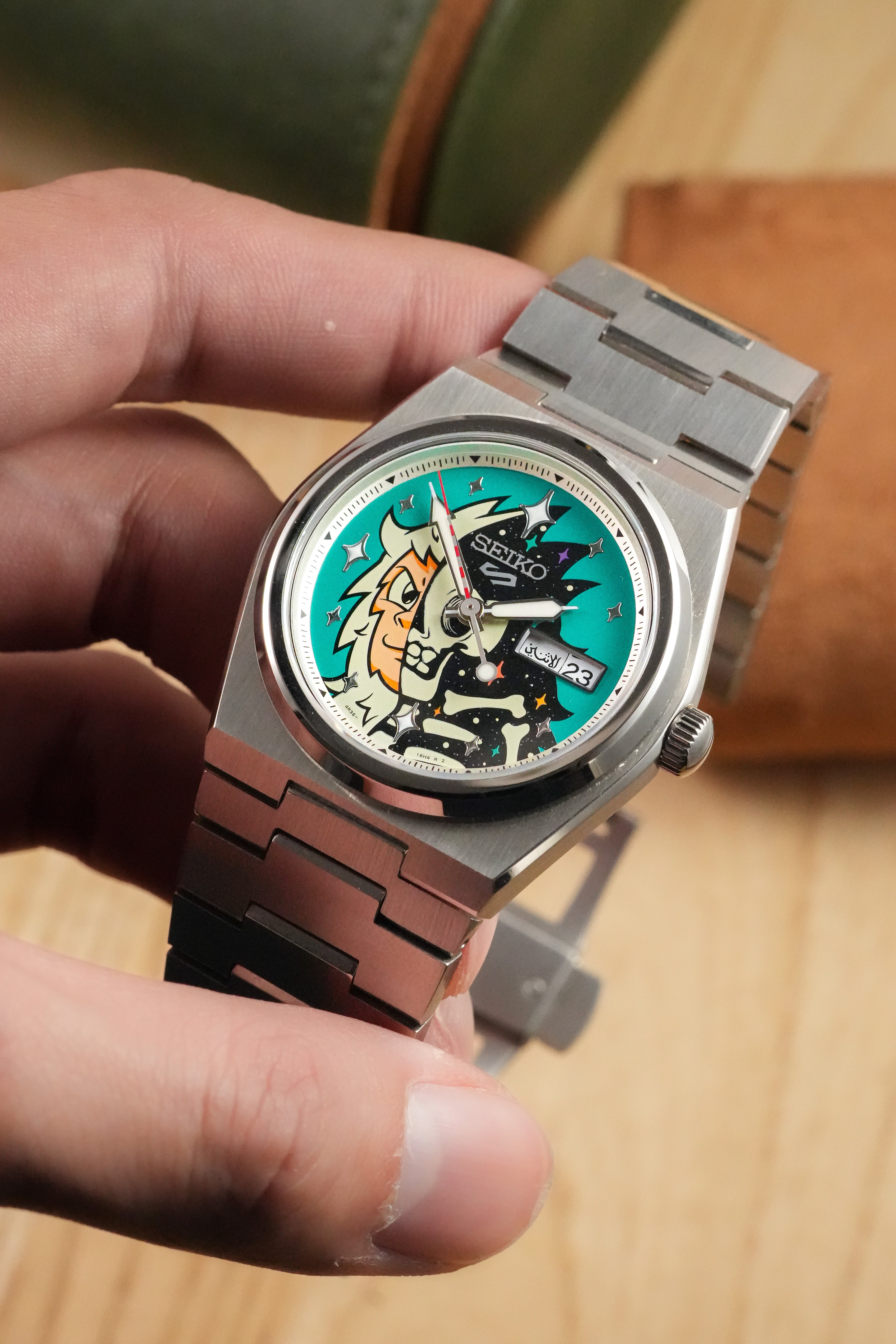 SKX007 SRPM17: 'PRX' Brushed Silver