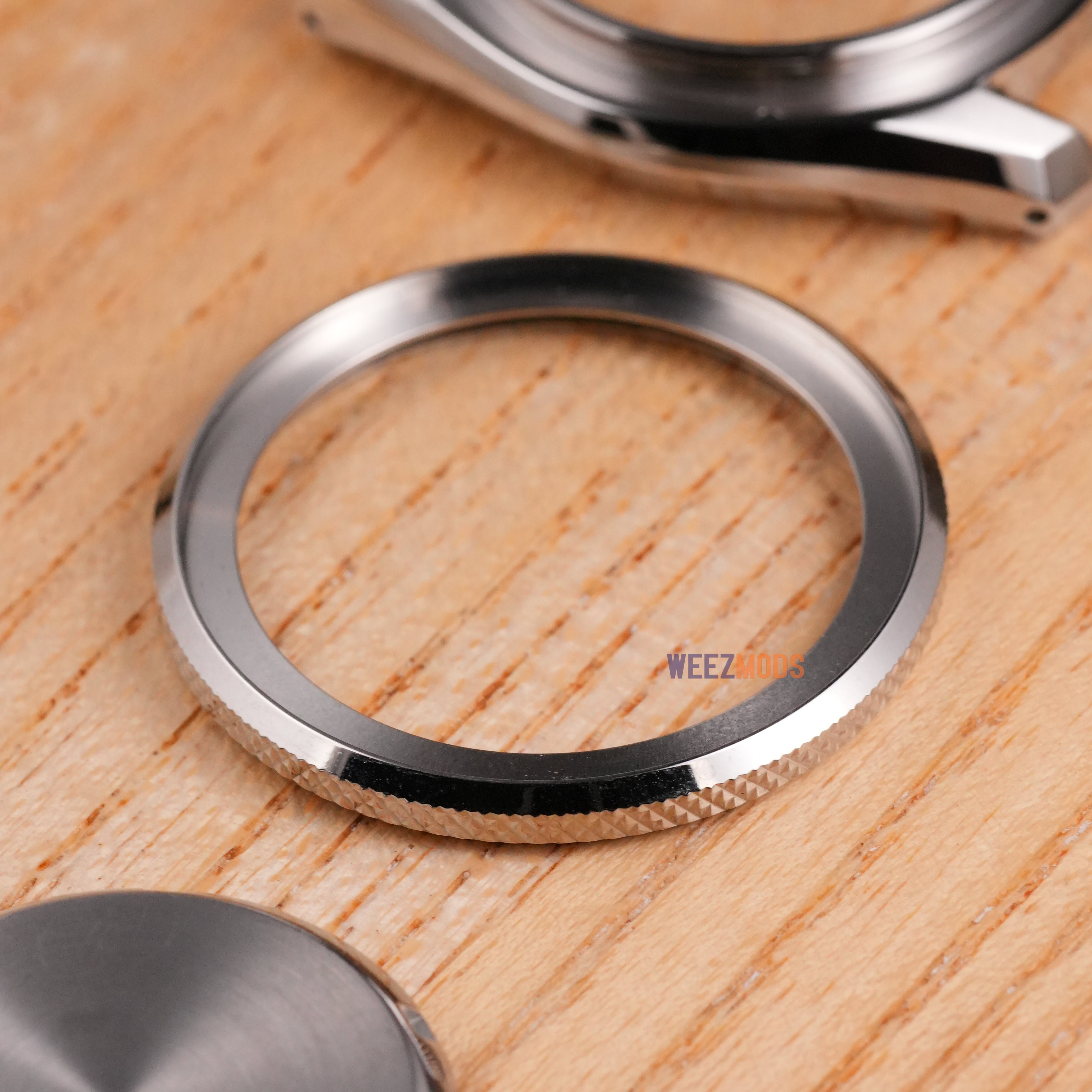 SKX007/SRPD Knurled Bezel: Polished Silver