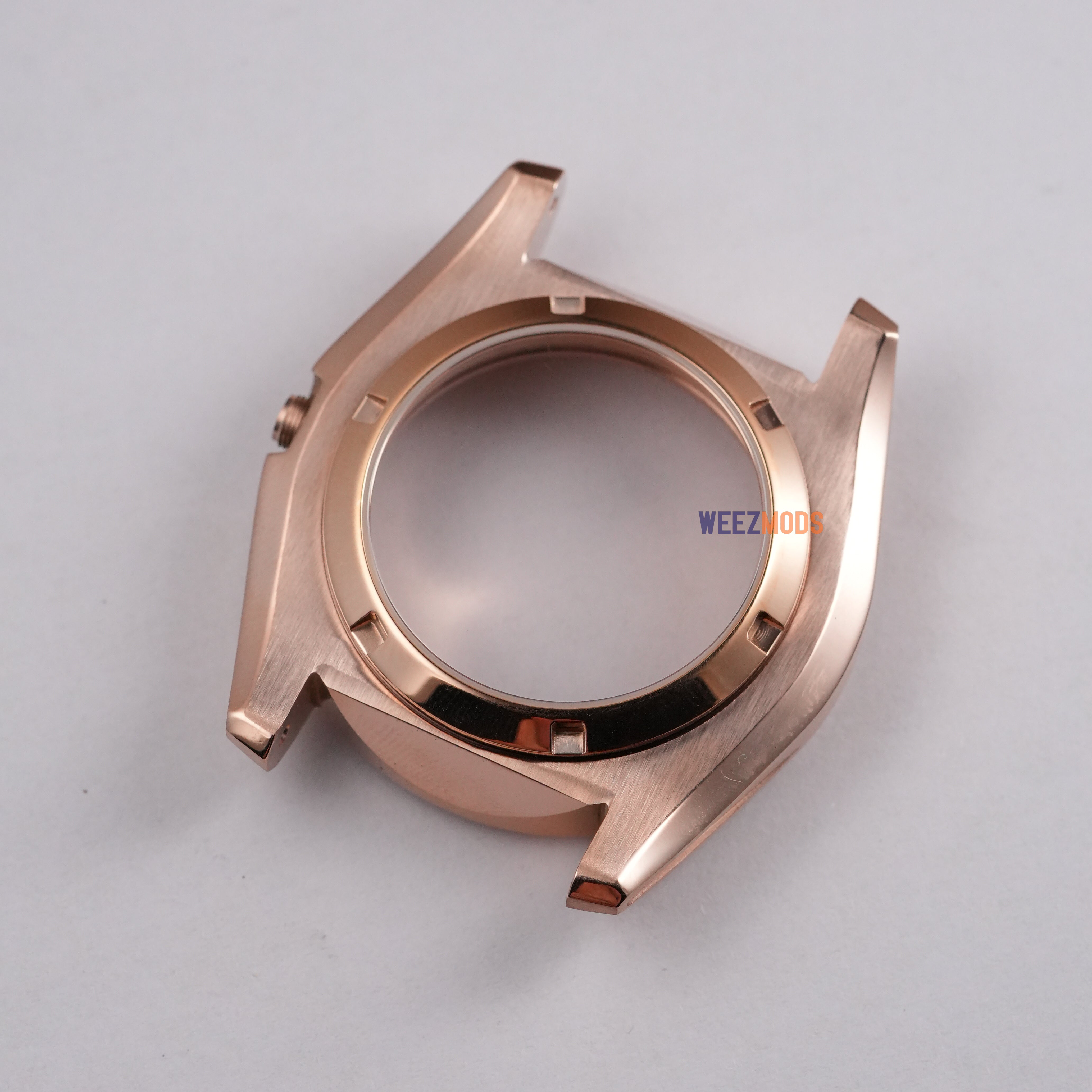 SKX007 MM300: Brushed Rose Gold Case