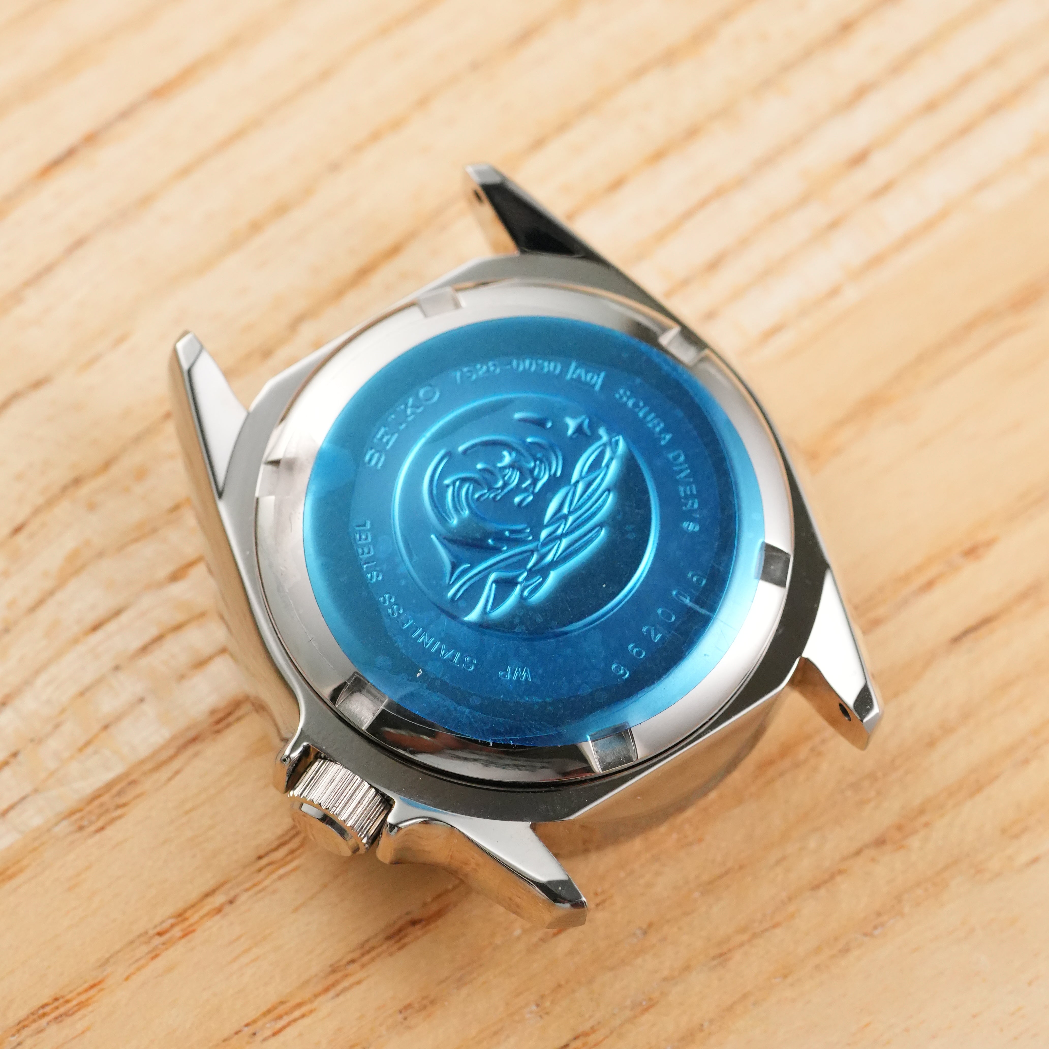 Seiko SKX013: OEM Case