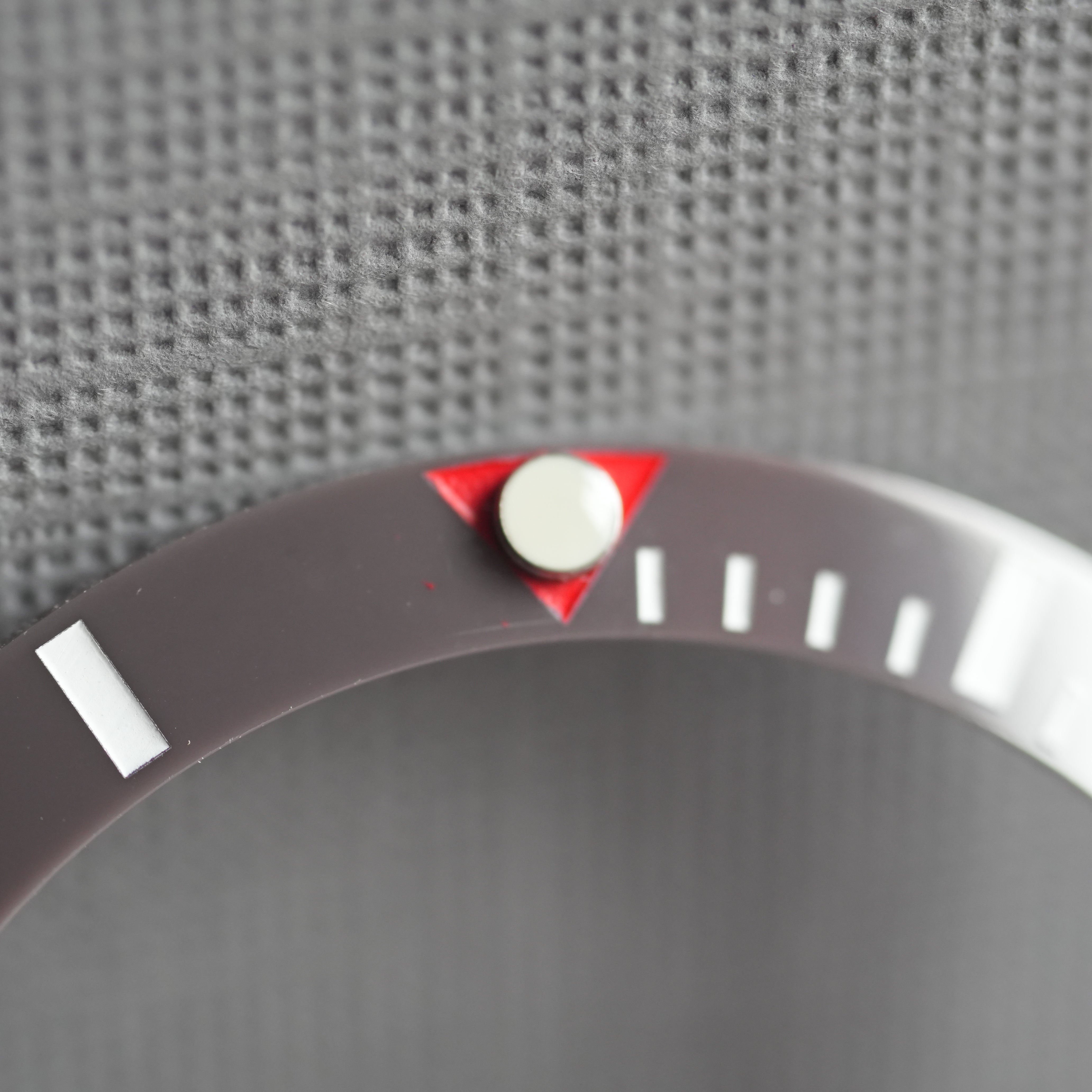 SKX007/SRPD Sub: Grey in White Markers (Red Pip)