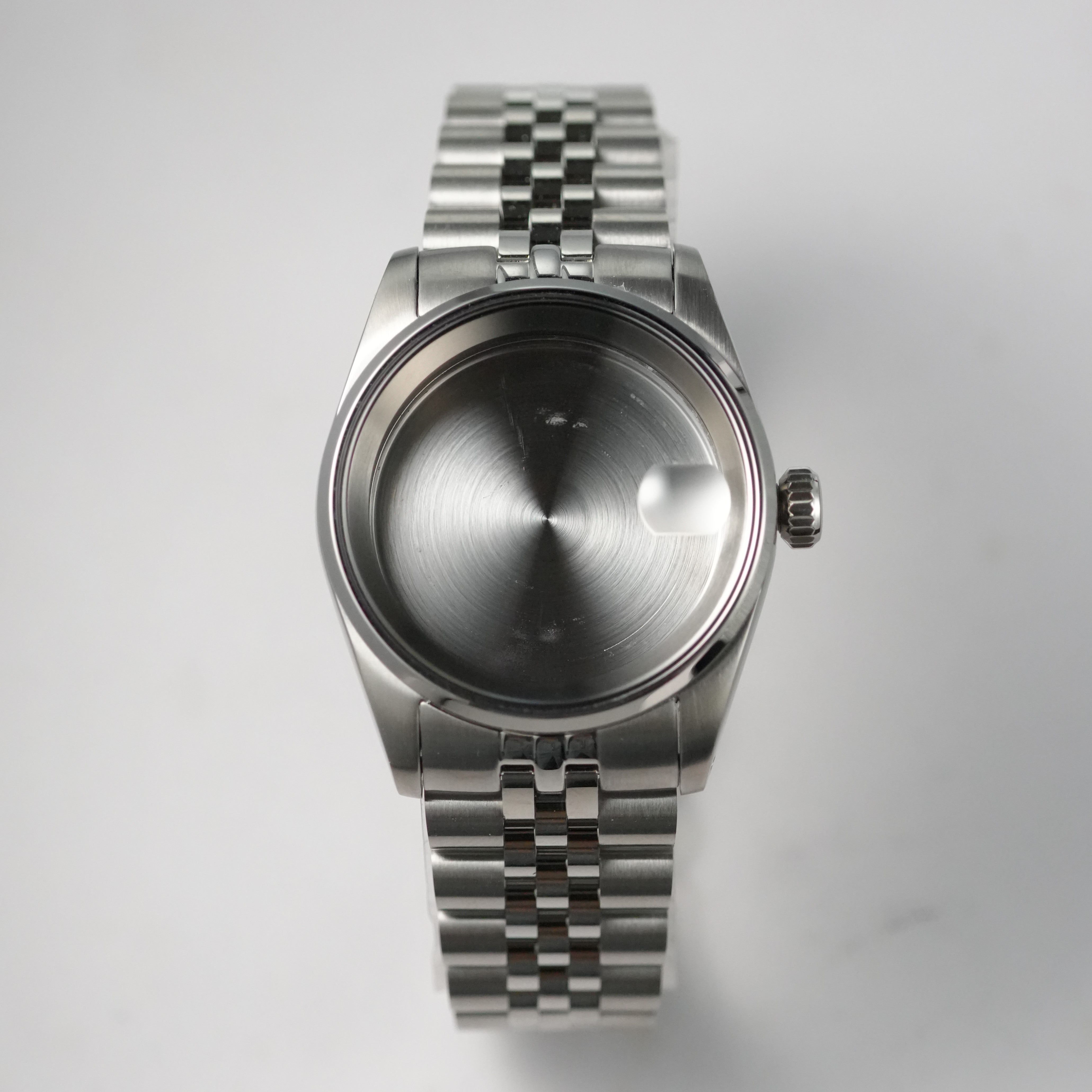 36MM Pilot: Brushed Silver Case with Cyclops & Jubilee Bracelet