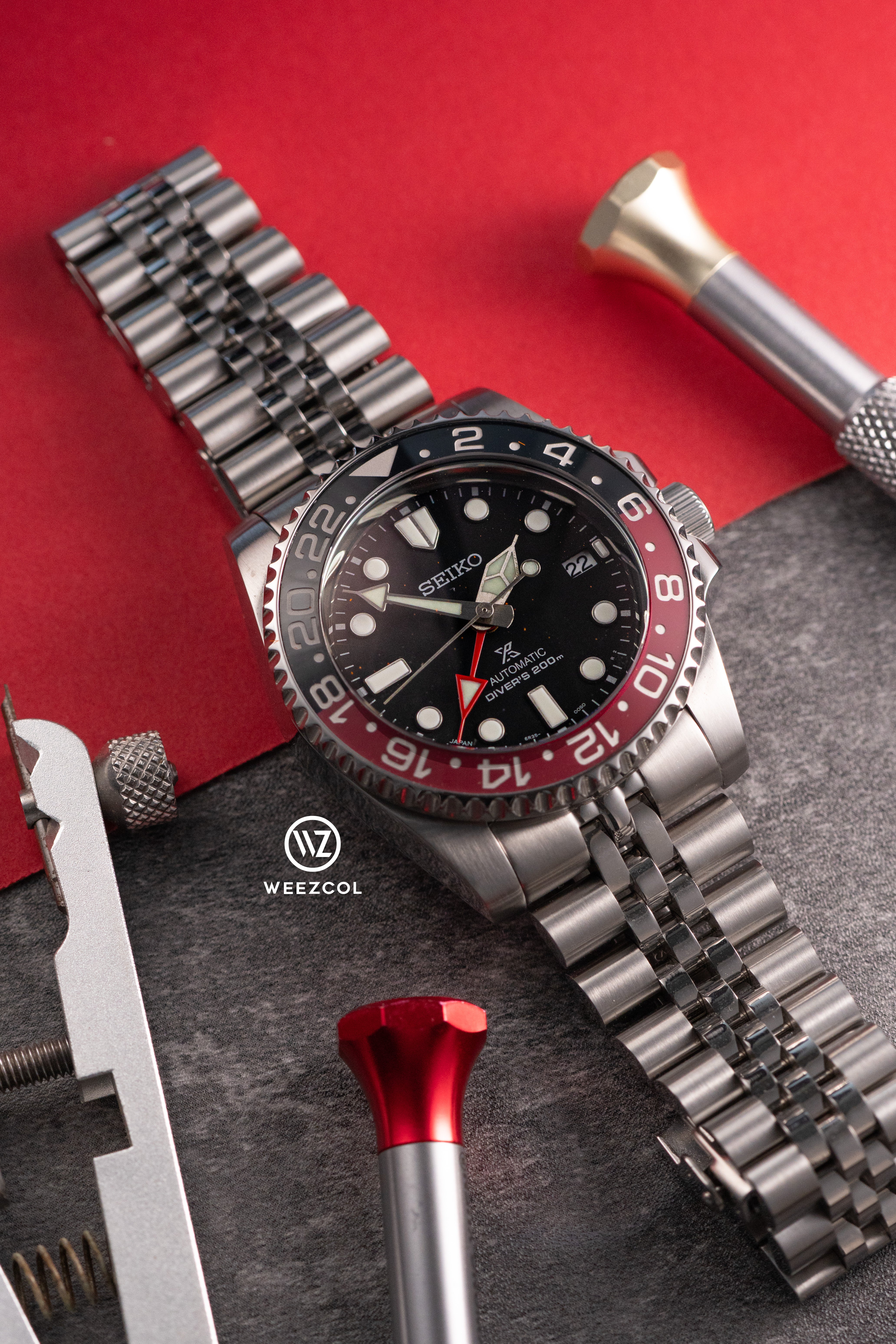 SPB185 "Coke": Submariner in Brushed Silver