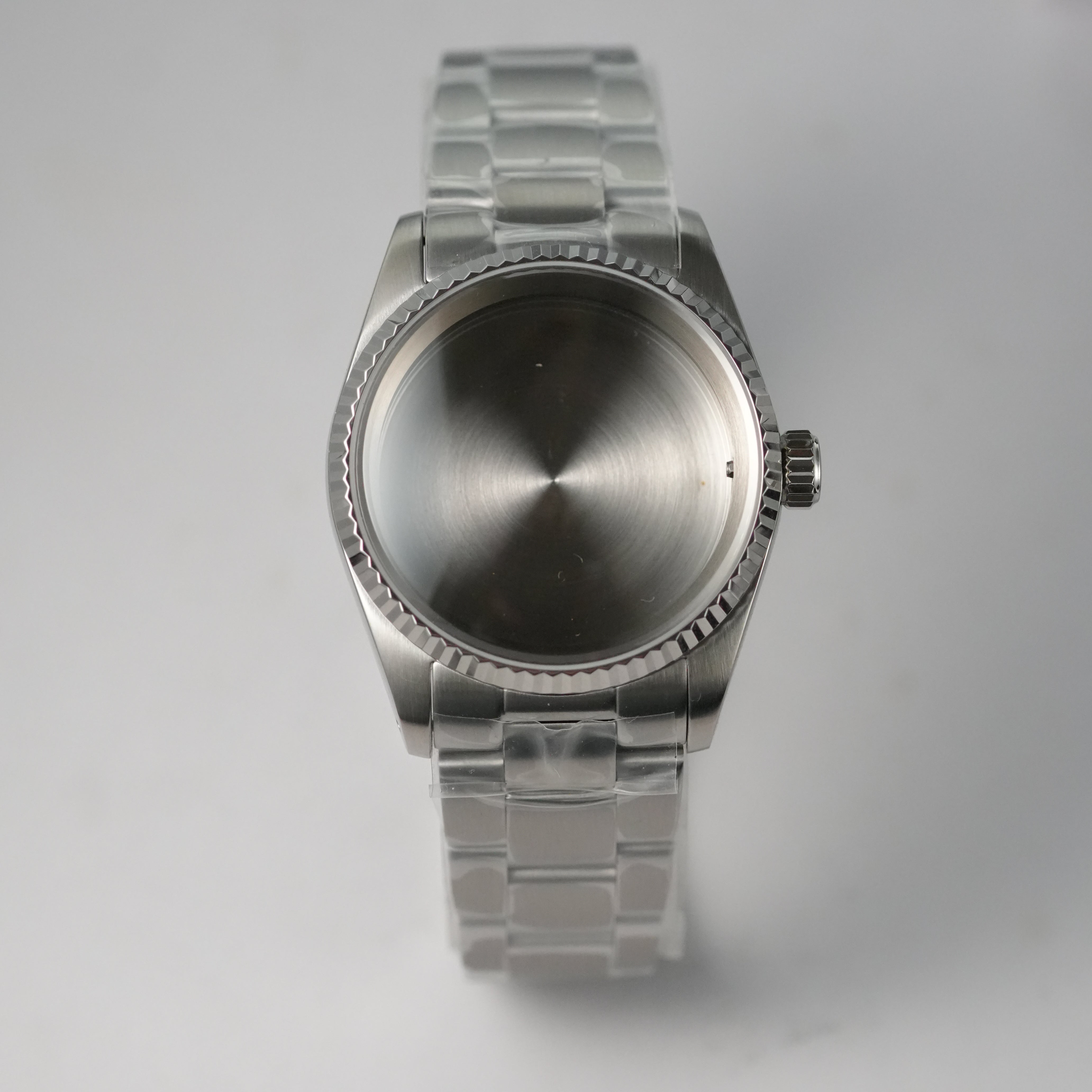 36MM Fluted: Brushed Silver Case with Oyster Bracelet