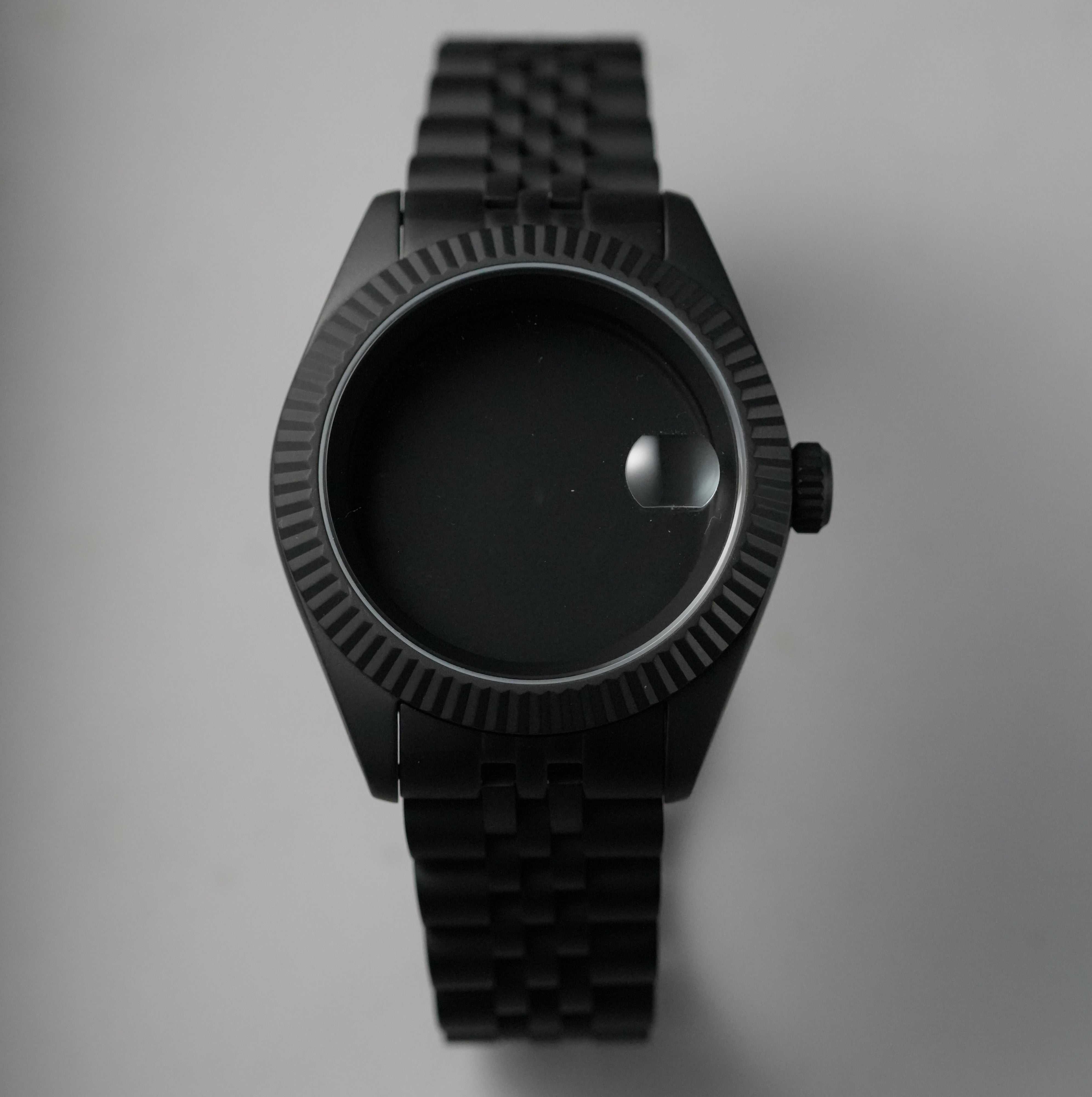40MM Fluted: Matte Black Case with Cyclops & Jubilee Bracelet
