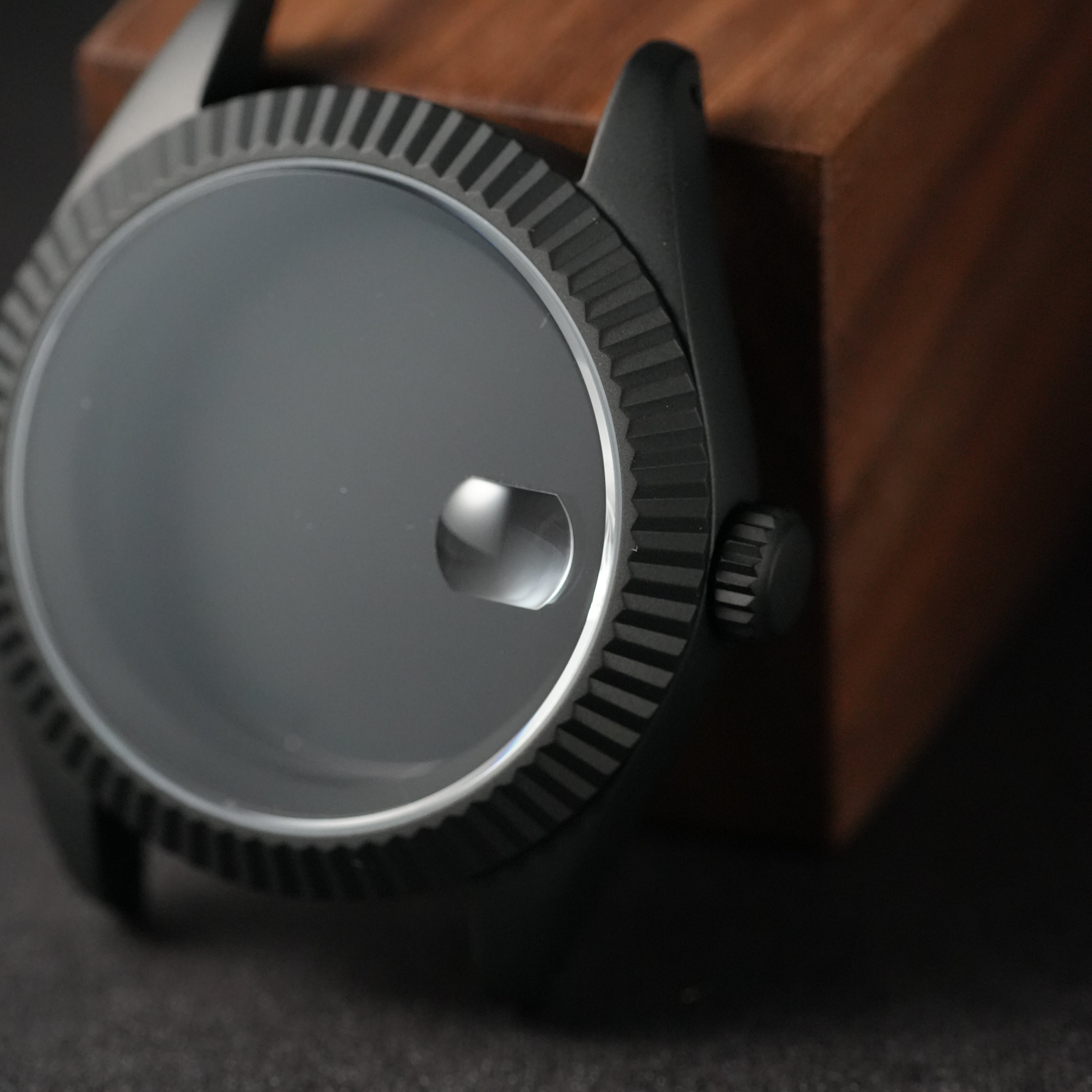 40MM Fluted: Matte Black with Cyclops Case