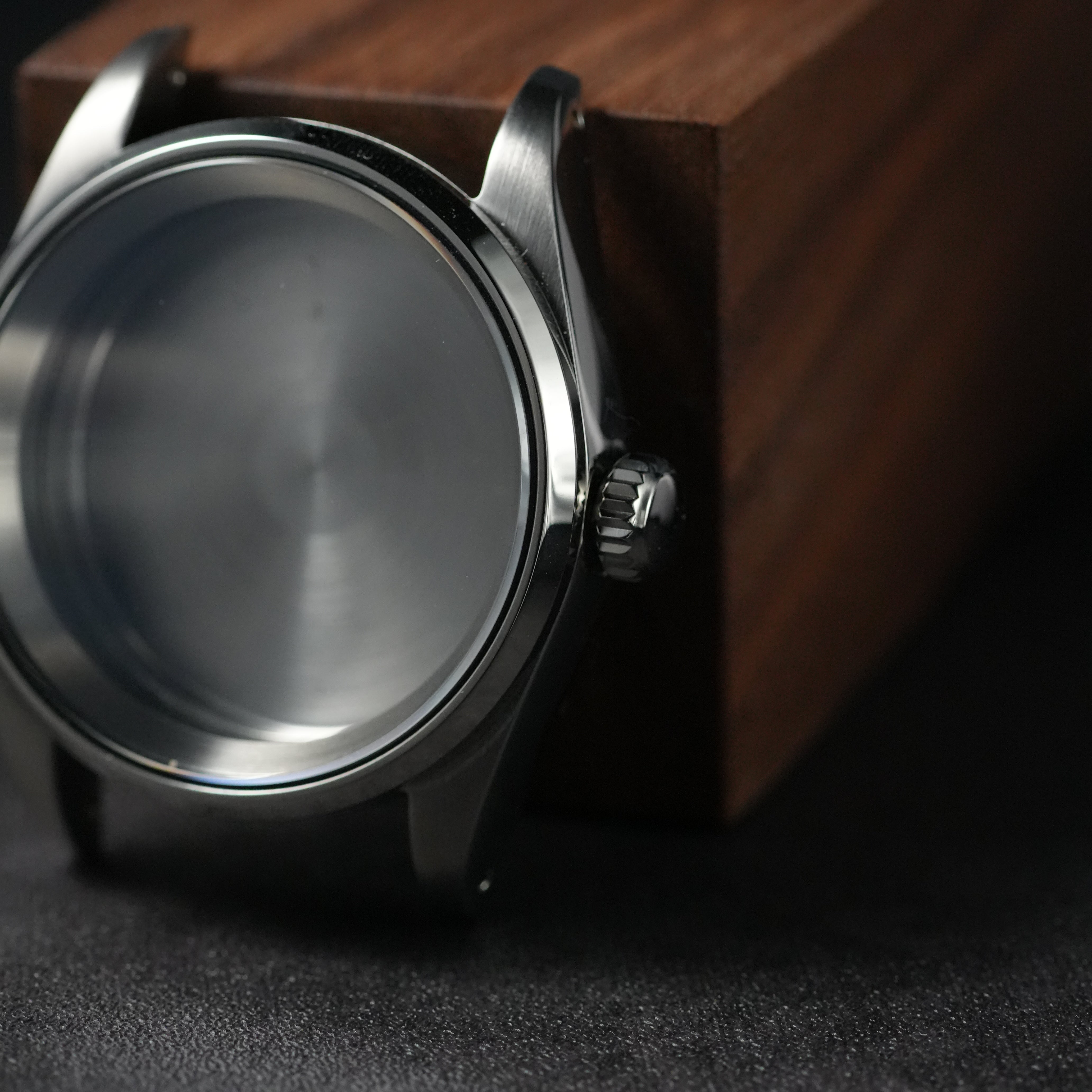 36MM Pilot: Brushed Silver with Flat Sapphire Case