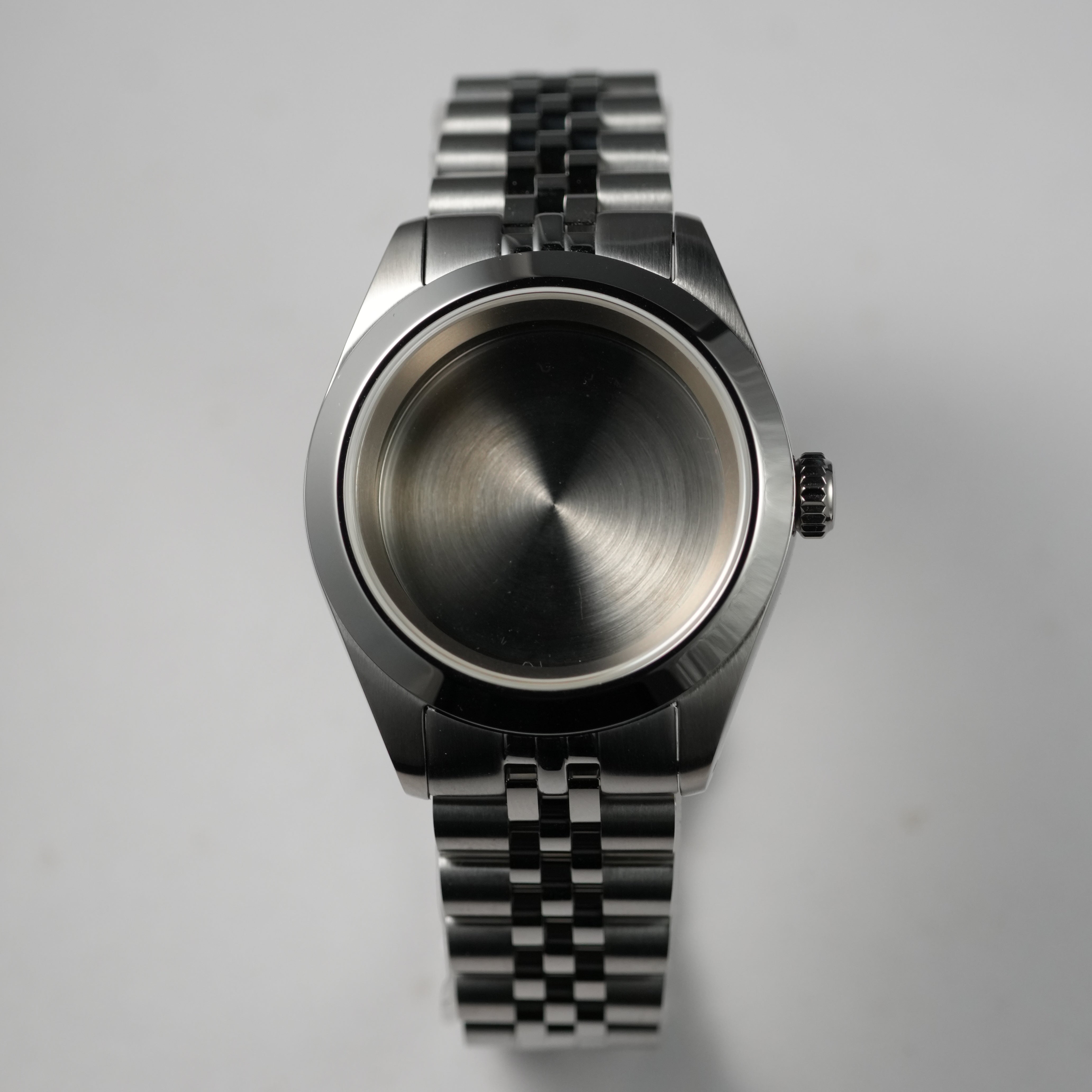 40MM Pilot: Brushed Silver Case with Jubilee Bracelet