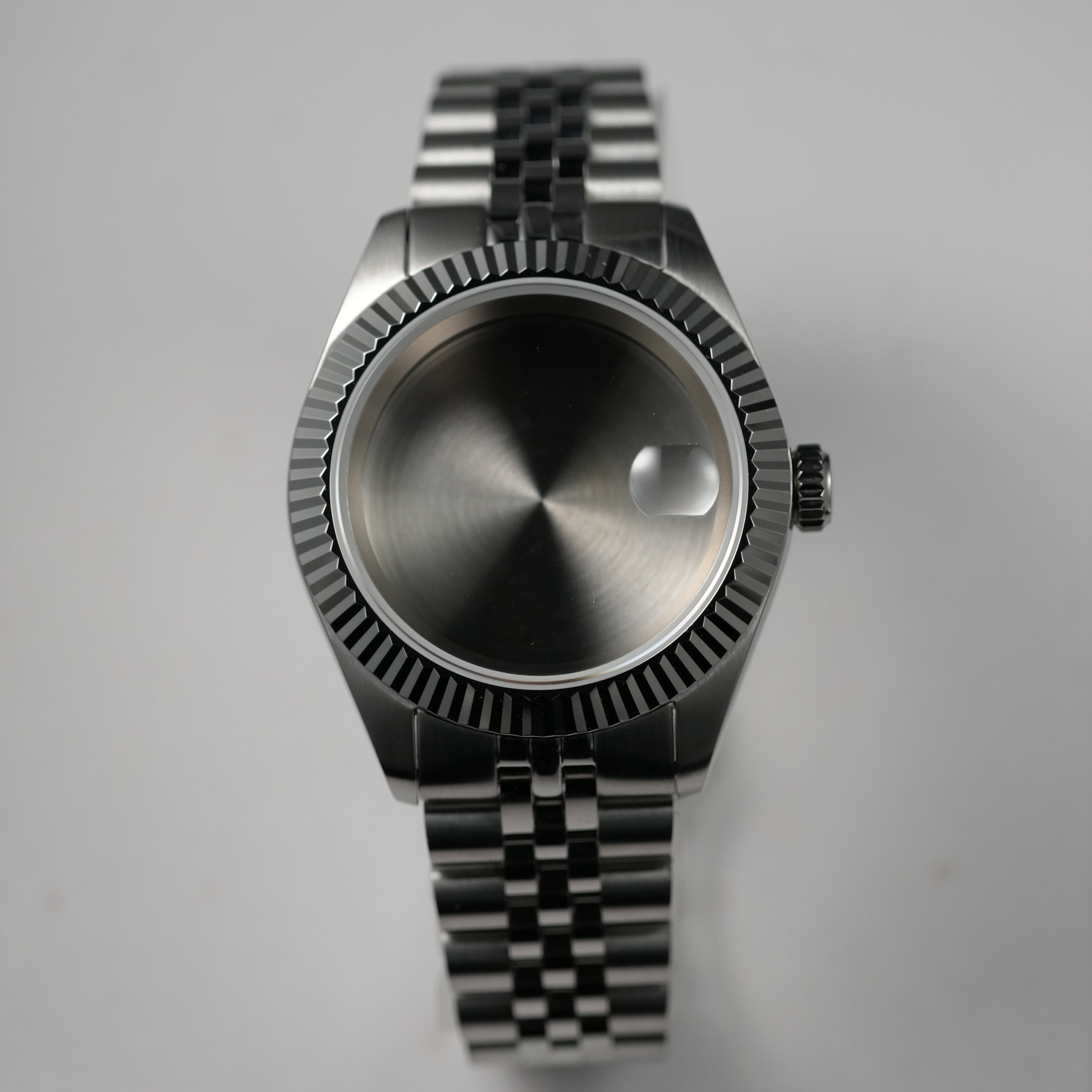 40MM Fluted: Brushed Silver Case with Cyclops & Jubilee Bracelet