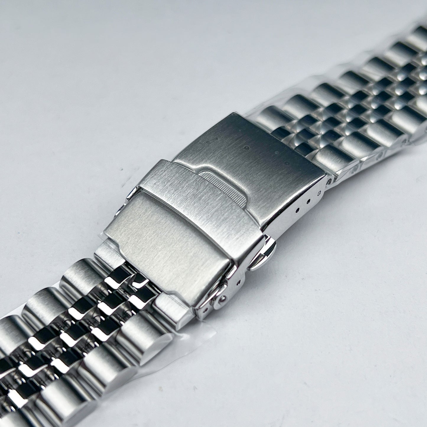 SKX007 Jubilee: Silver Brushed Bracelet [Female Endlinks]
