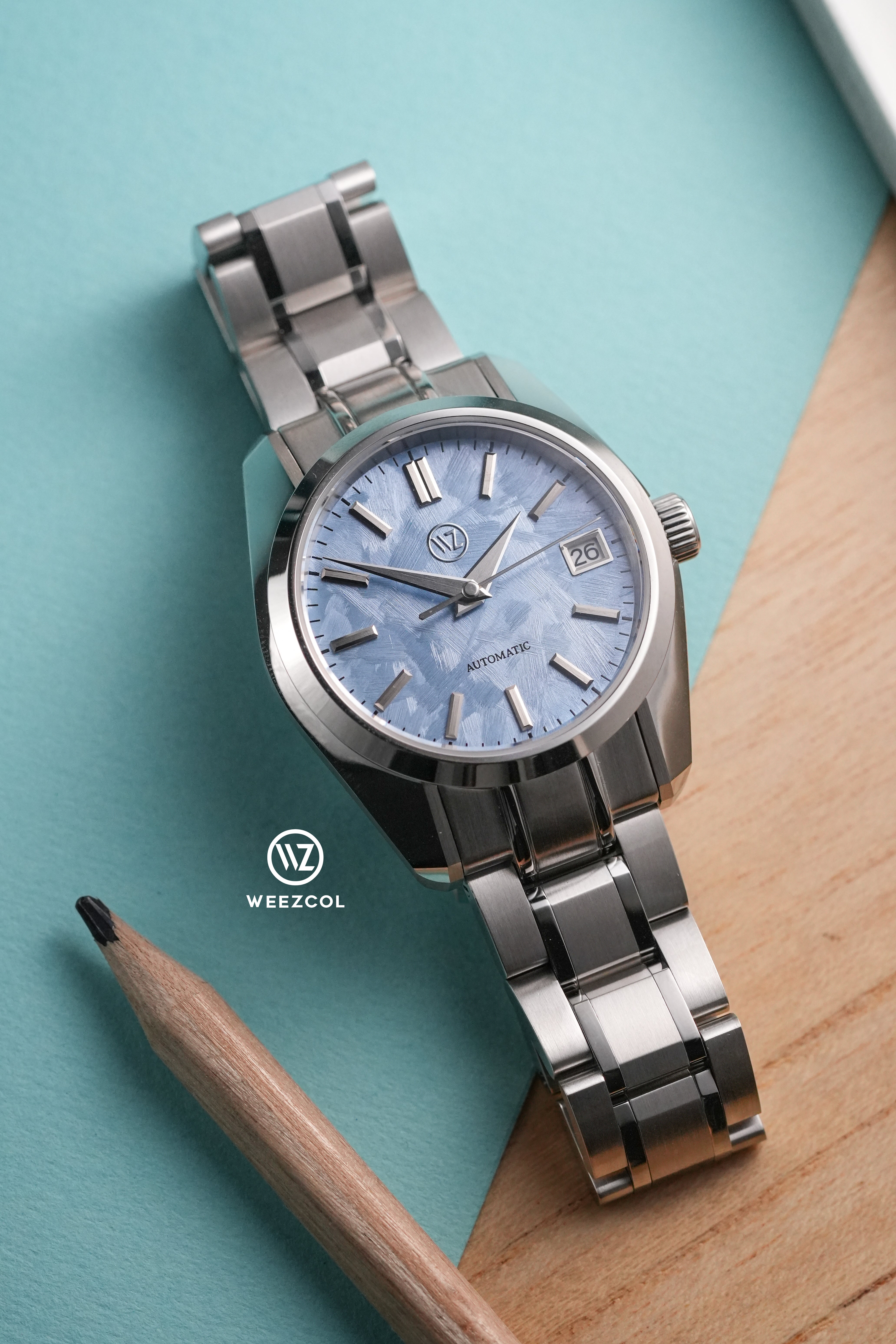 44GS Skyflake: Brushed Silver