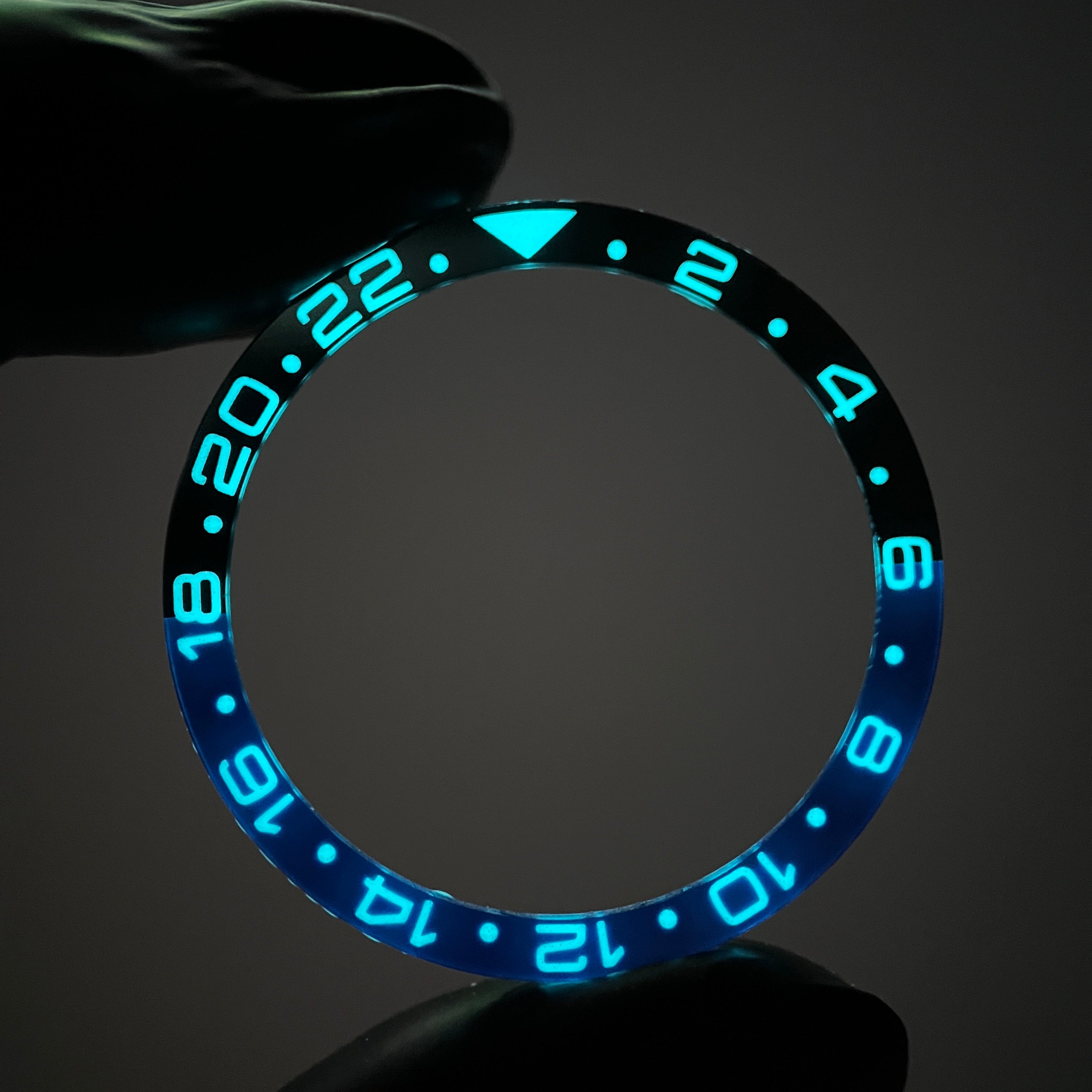 SKX007/SRPD GMT: Batman in Bakelite (Luminious)