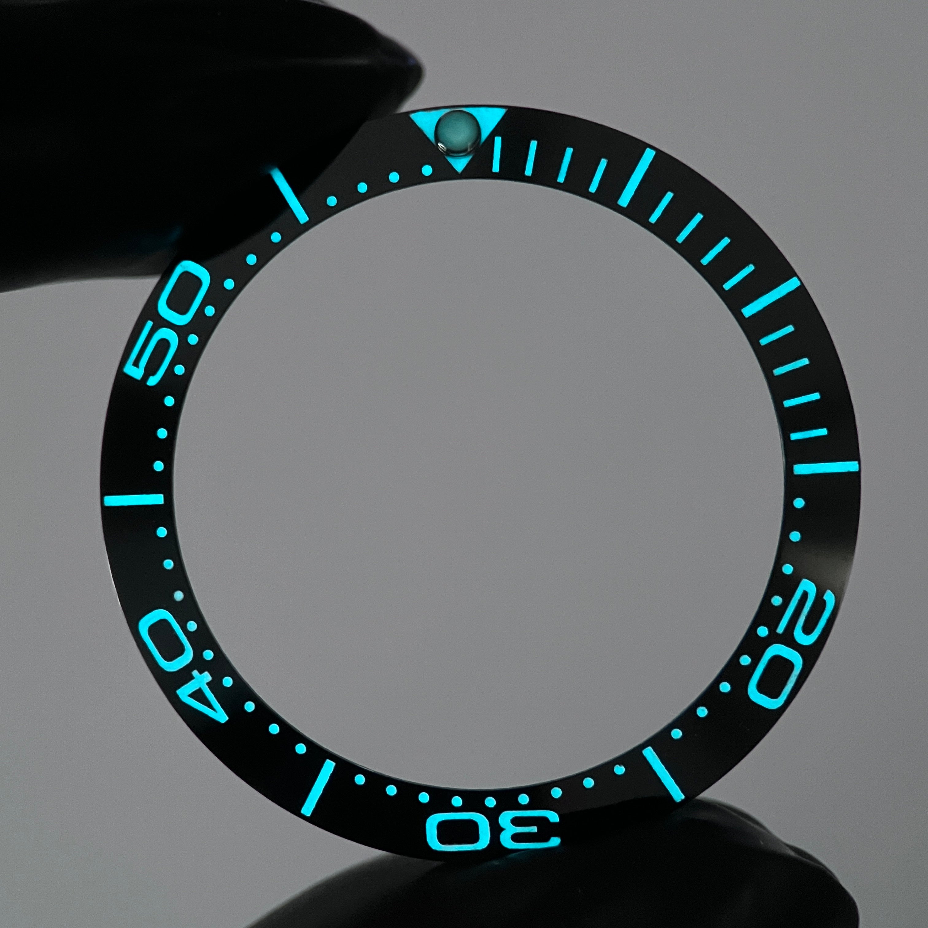 SKX007/SRPD OSM: Black in White Markers (Luminious)