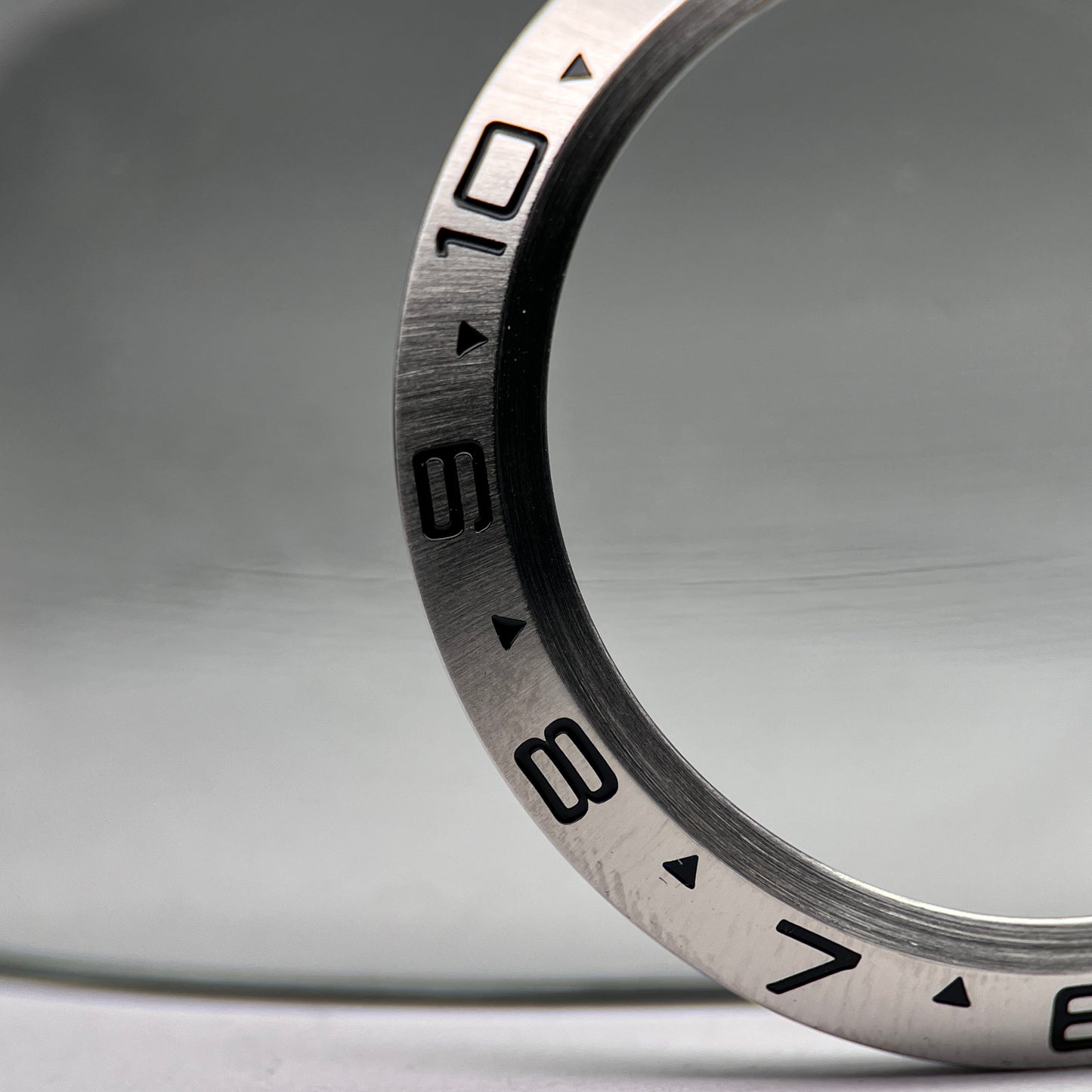 DualTime Bezel: Silver Brushed with Black Numerals