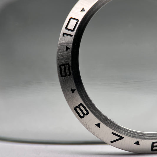 DualTime Bezel: Silver Brushed with Black Numerals