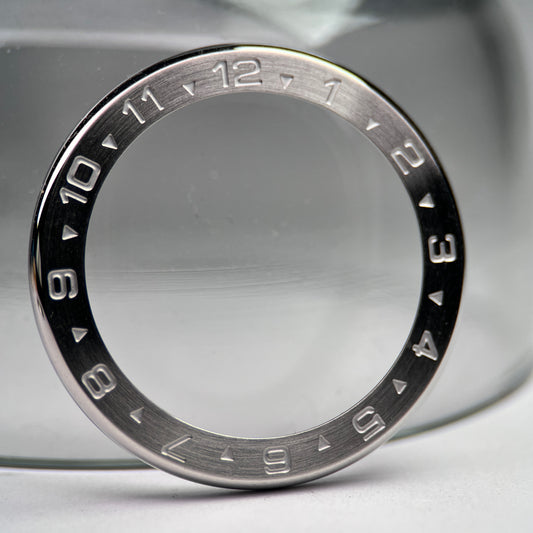 DualTime Bezel: Silver Brushed with Numerals