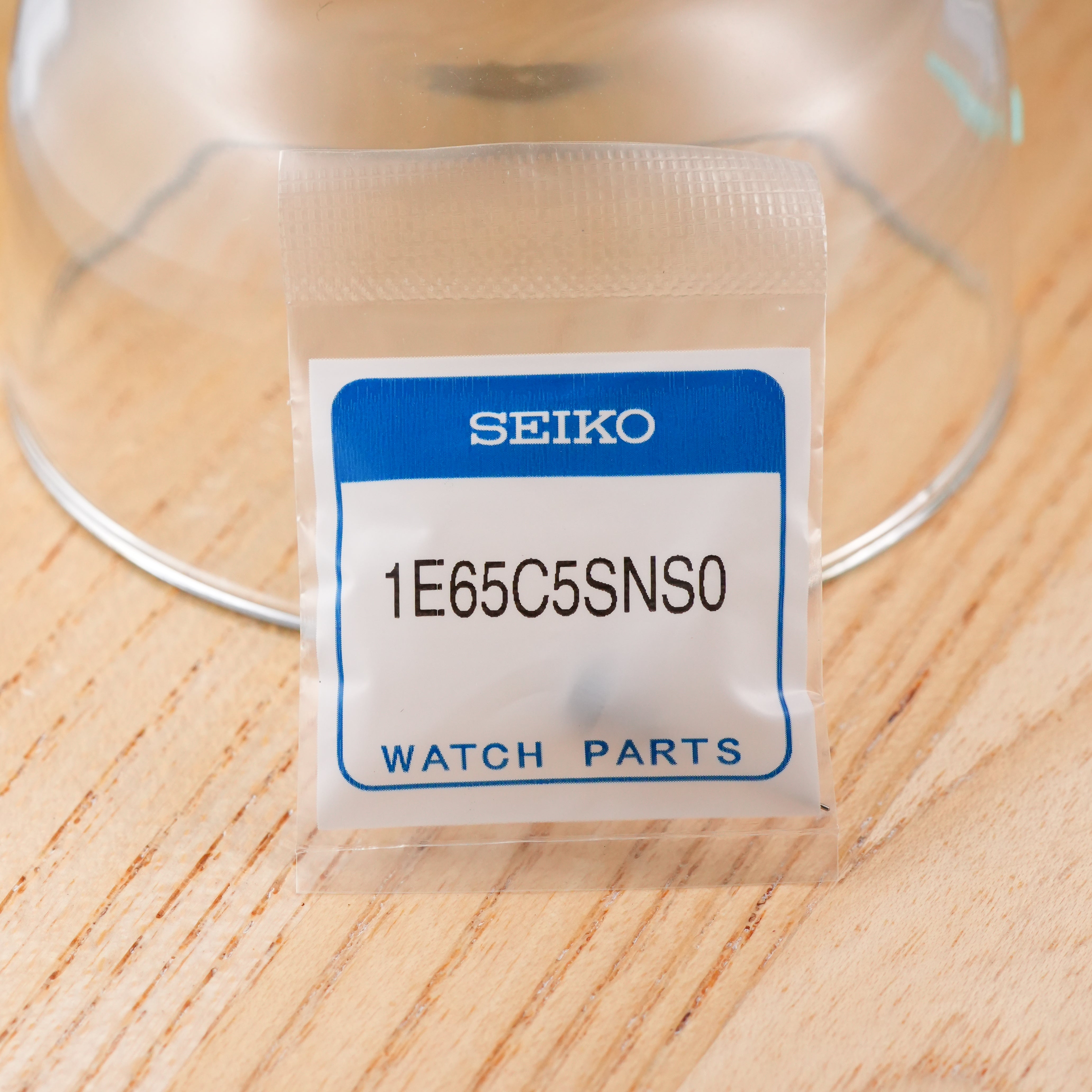 Seiko SPB MM200: OEM Crown