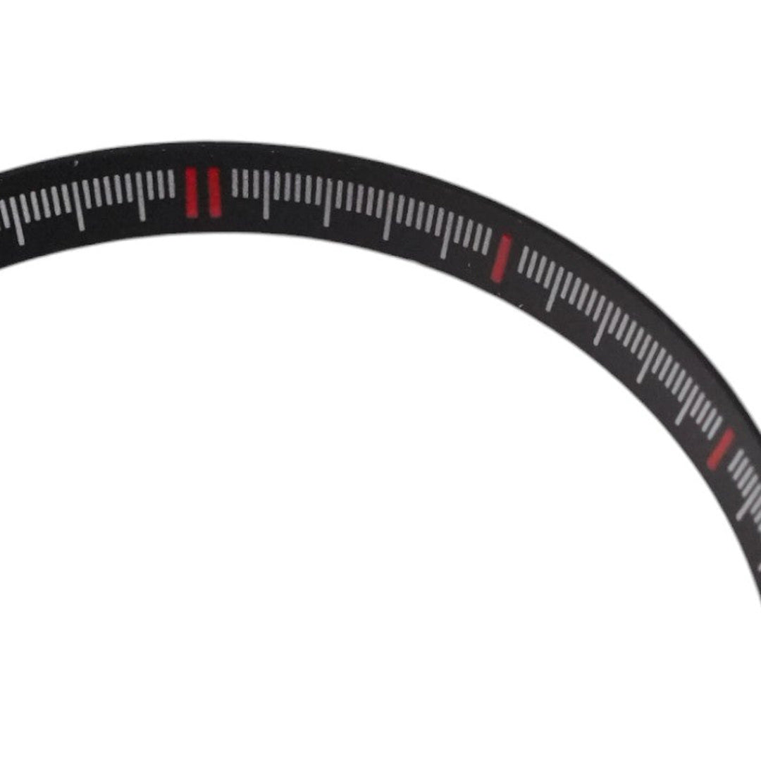 SKX007/SRPD Minutes: Black with Red Markers — macro detail, close-up crop of the original product photograph