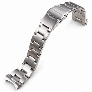 62MAS oyster brushed silver bracelet with female endlinks on a white background