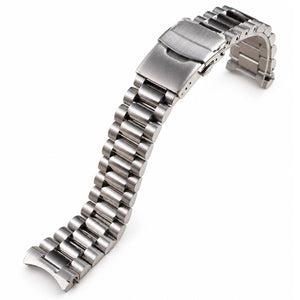 62MAS presidential brushed silver bracelet with female endlinks on a white background