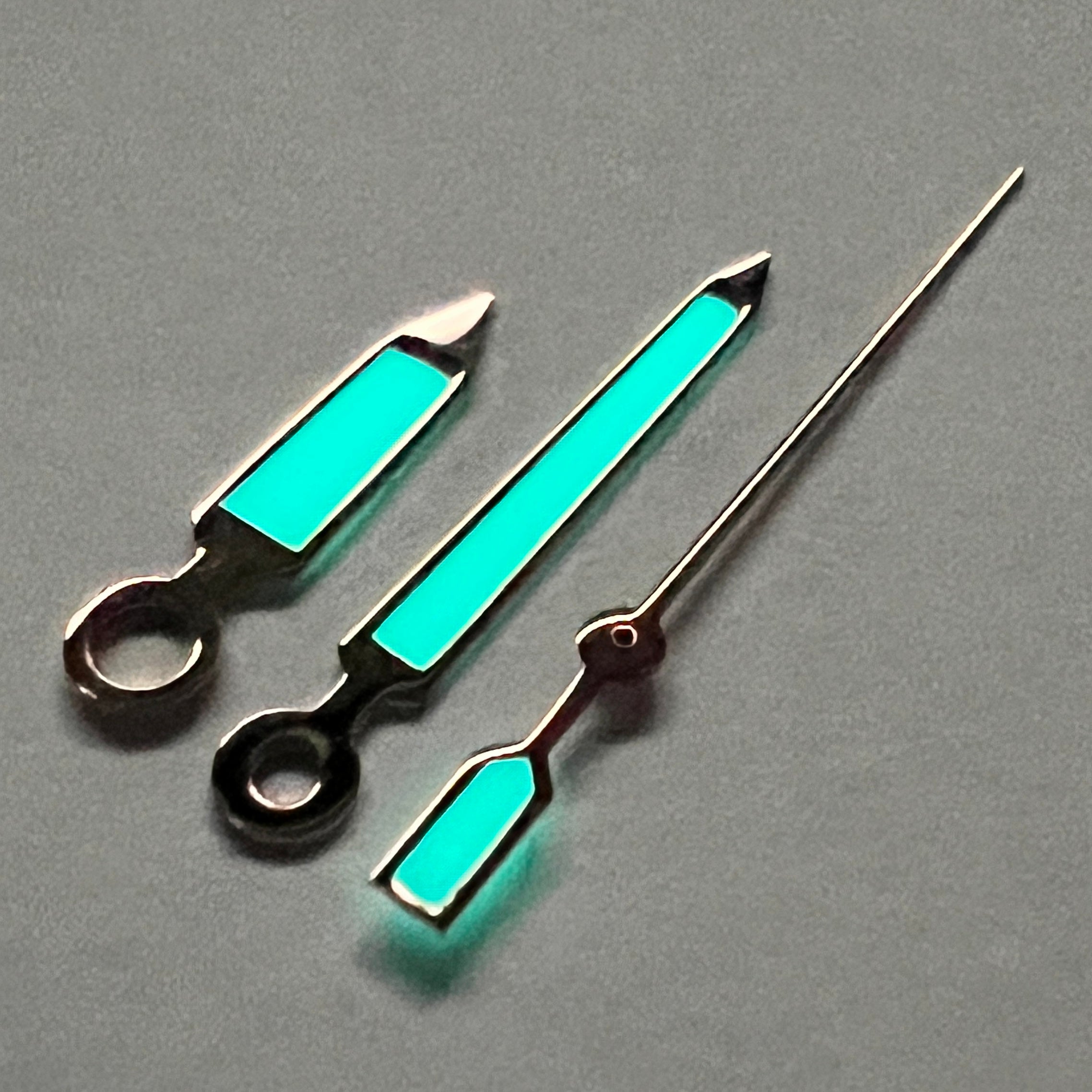 LX GMT: Polished Rose Gold Hands