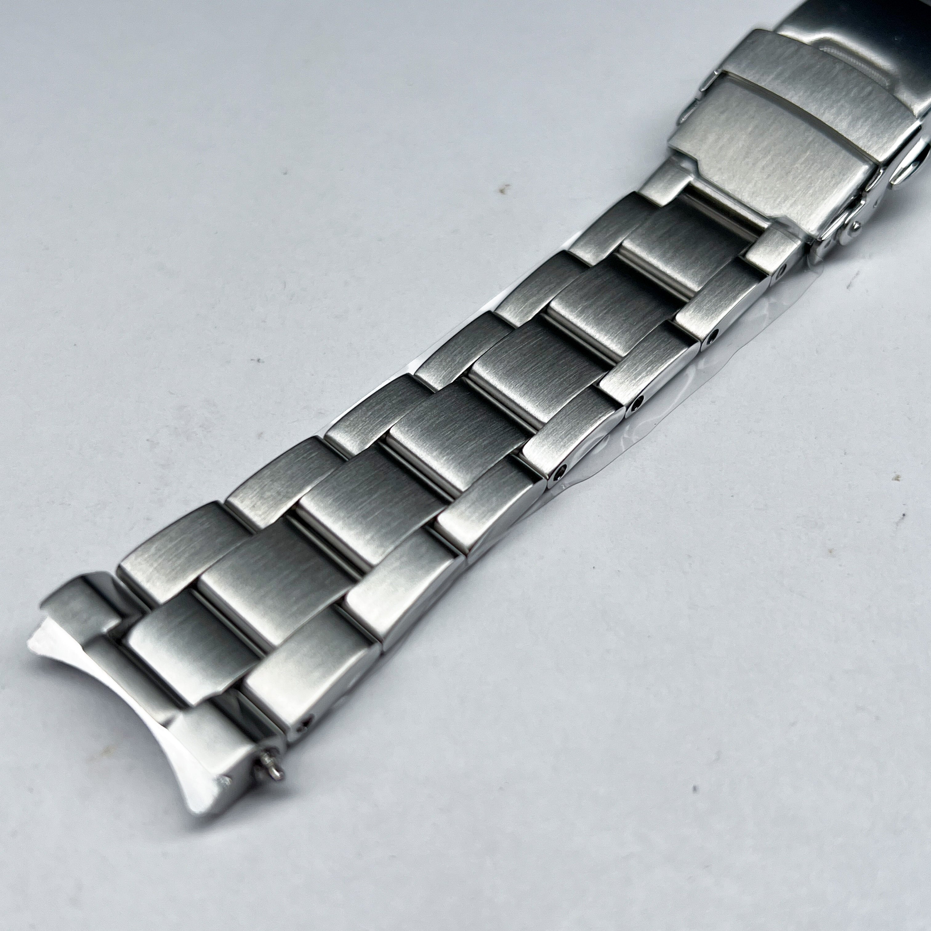 62MAS Oyster: Silver Brushed Bracelet [Female Endlinks] – WEEZMODS