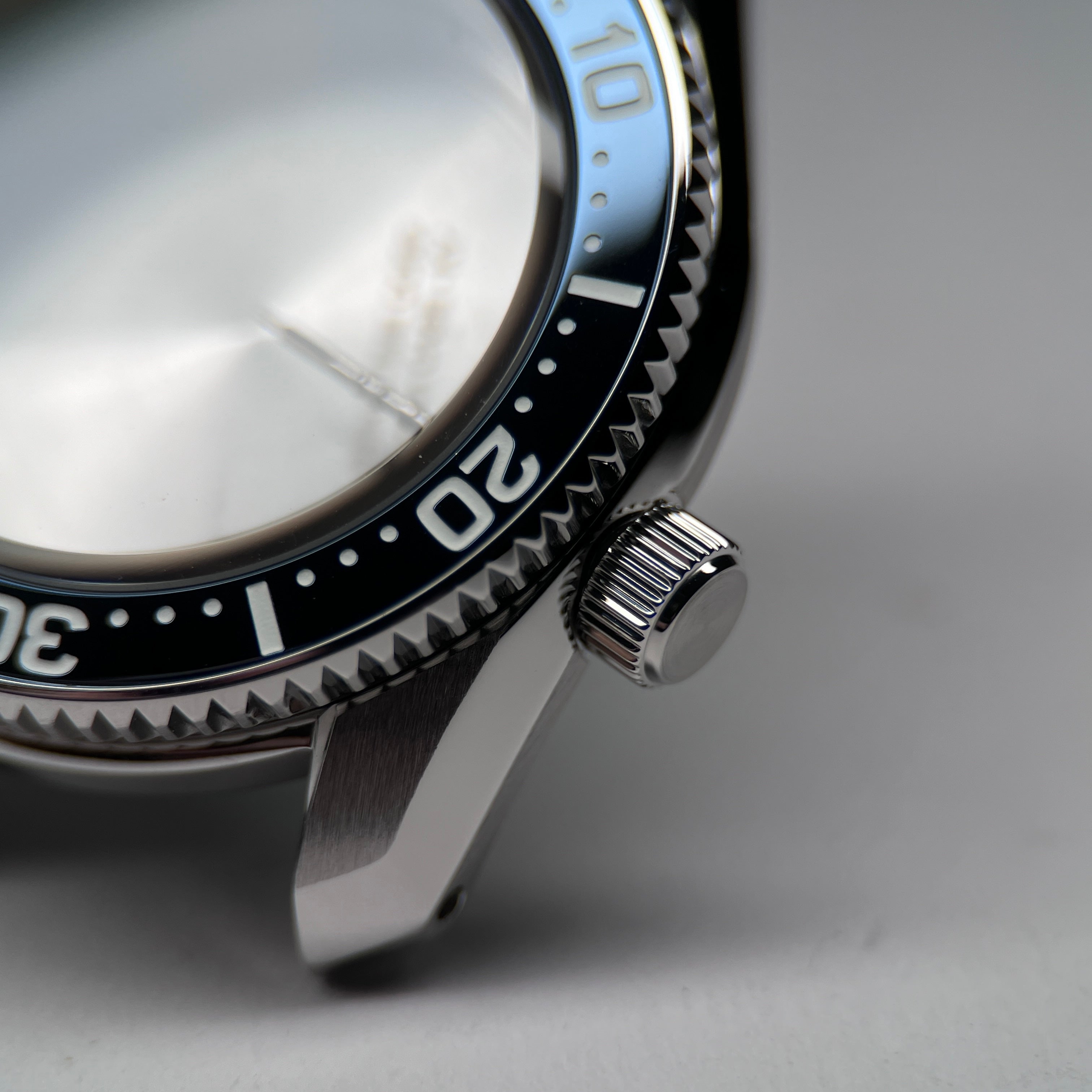 Seiko SPB299: "MM200" OEM Case