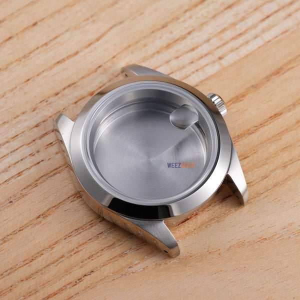 40MM Pilot: Brushed Silver with Cyclops Case