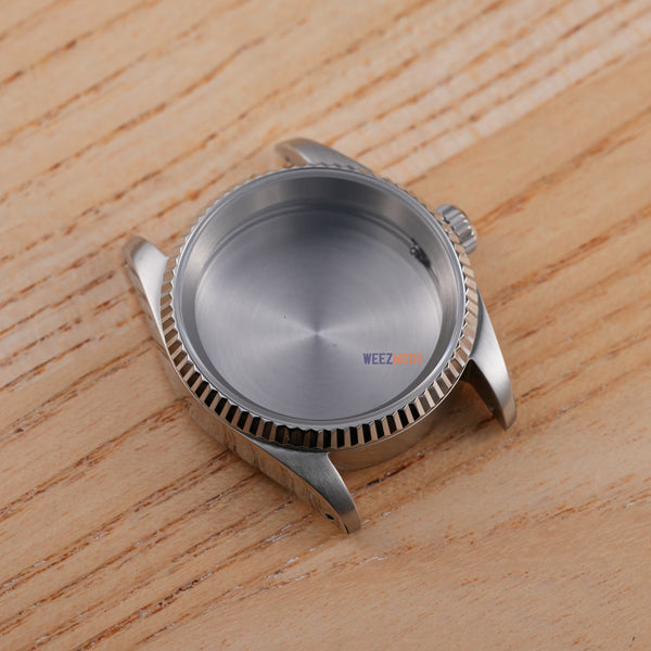 36MM Fluted: Brushed Silver with Flat Sapphire Case