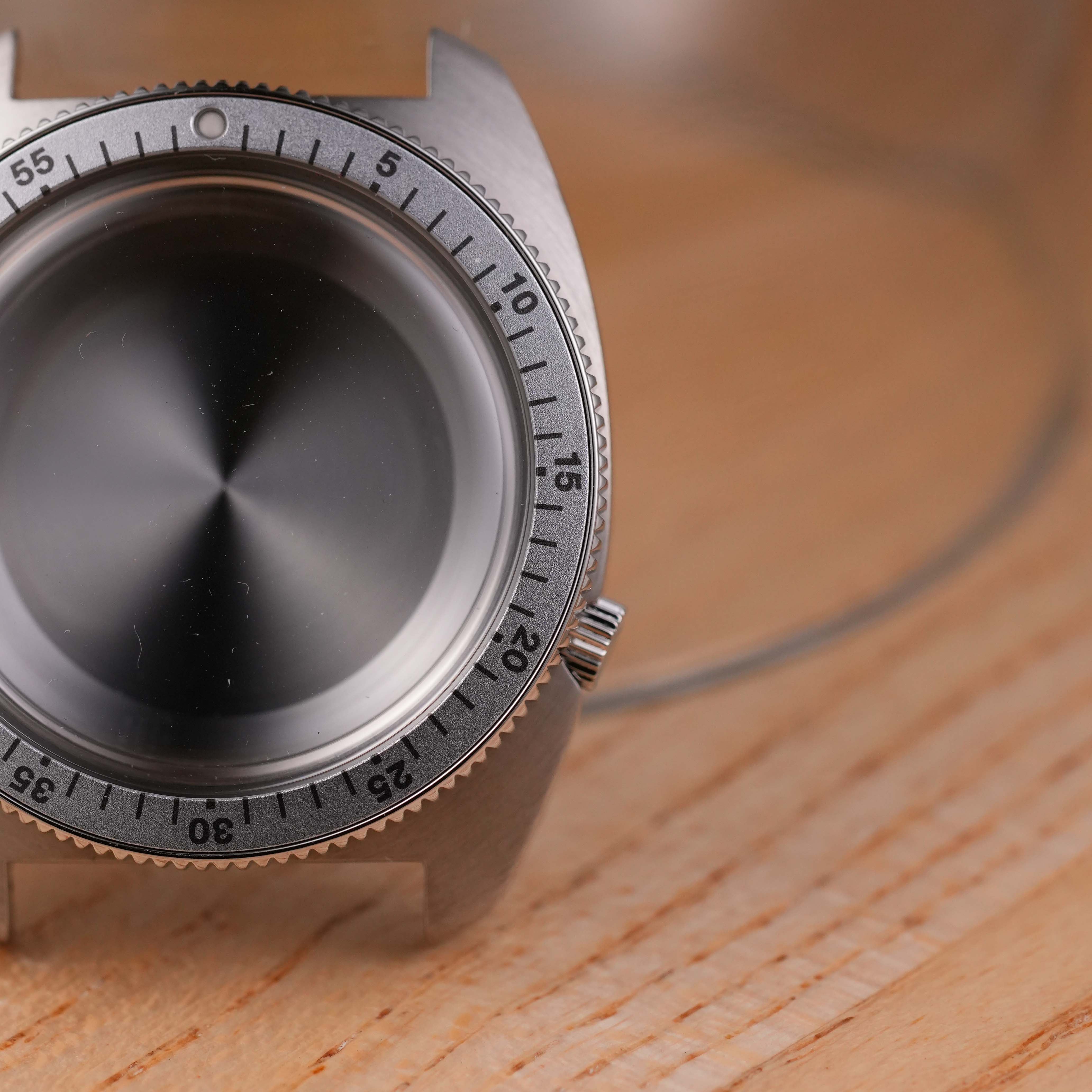 フォルナセッティー  両面プリント　45サイズ　シリアス　ビー Seiko SRPL91/93: OEM Case & Bracelet – WEEZMODS