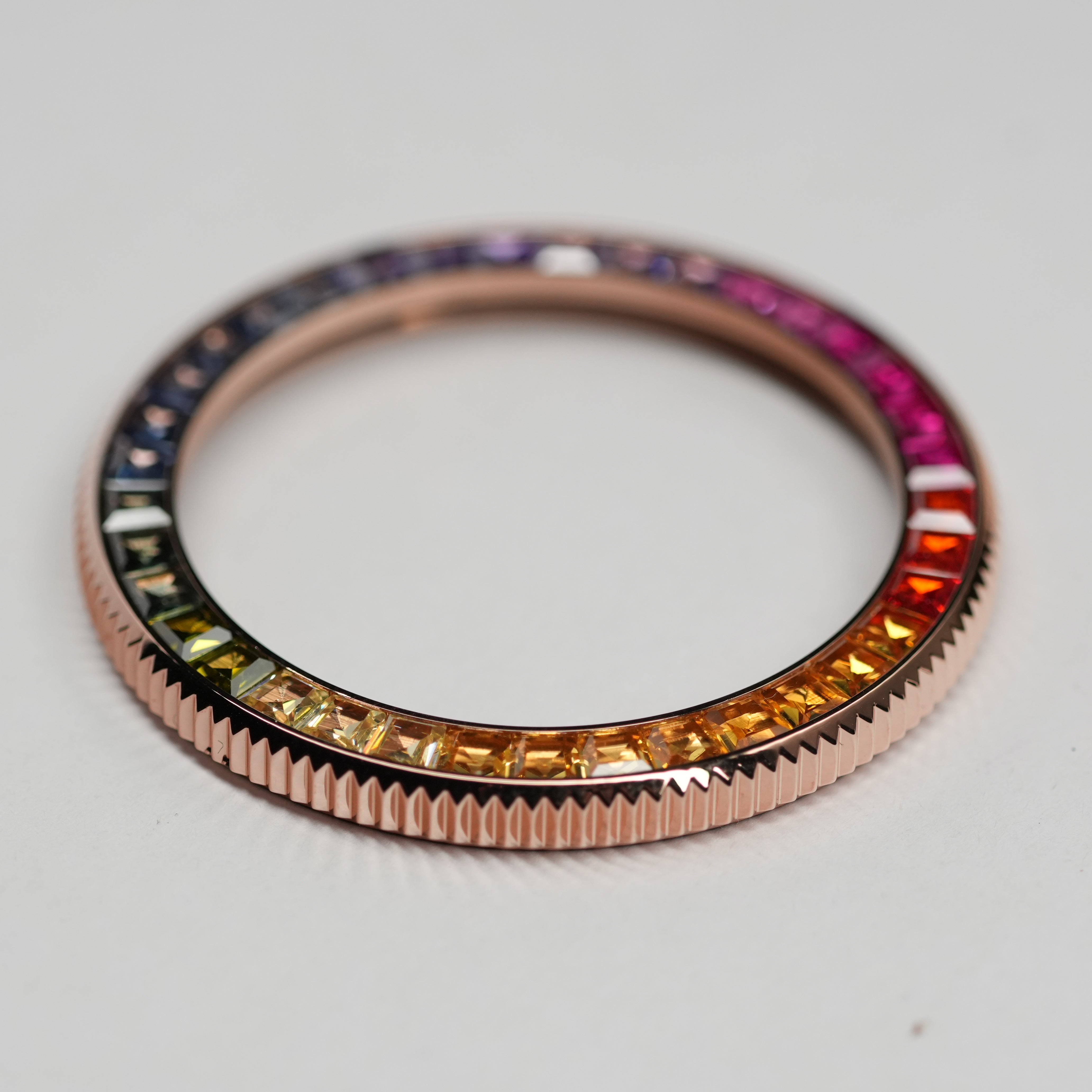 Coin Edge Bezel: Polished Rose Gold in Rainbow