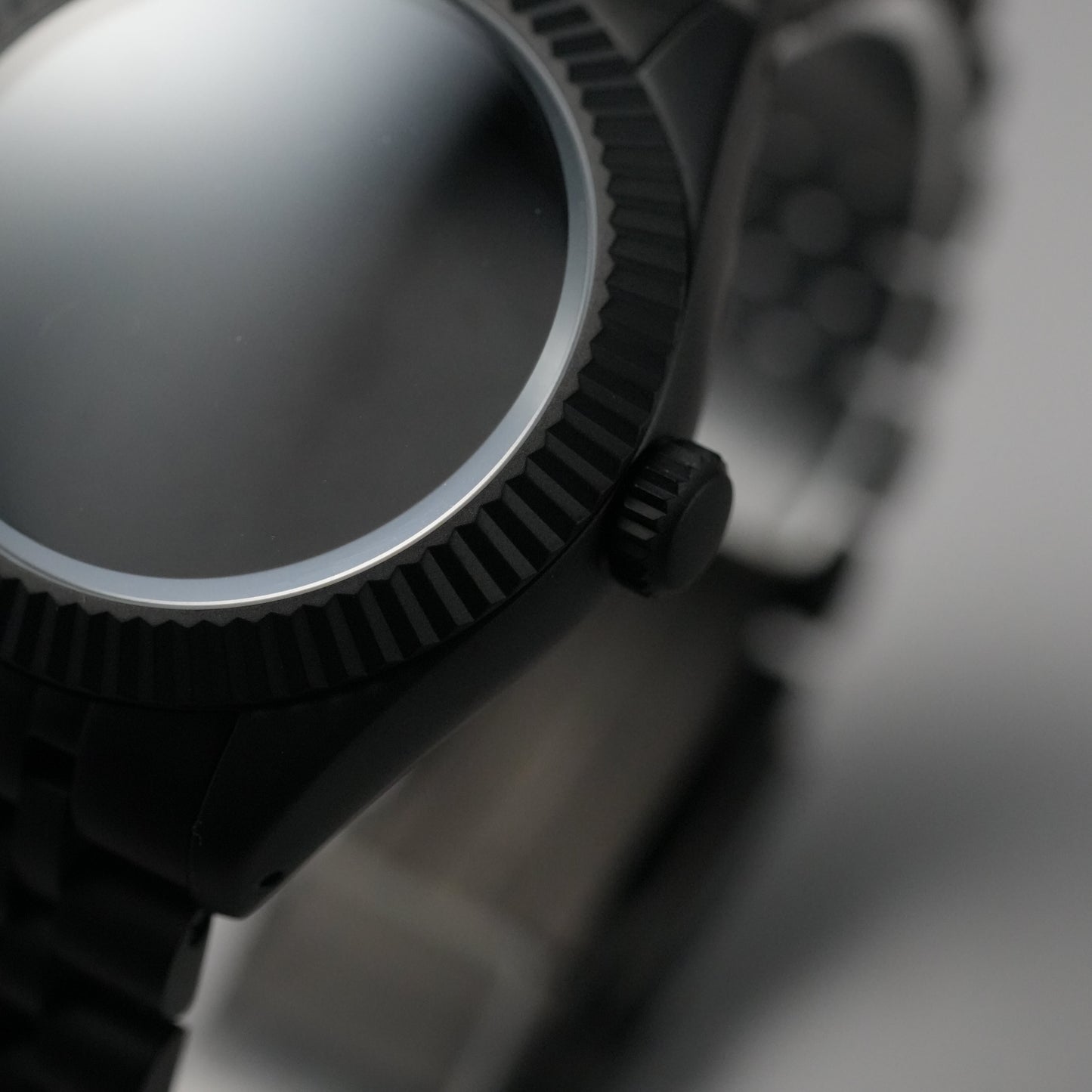 40MM Fluted: Matte Black with Dome & Jubilee Bracelet