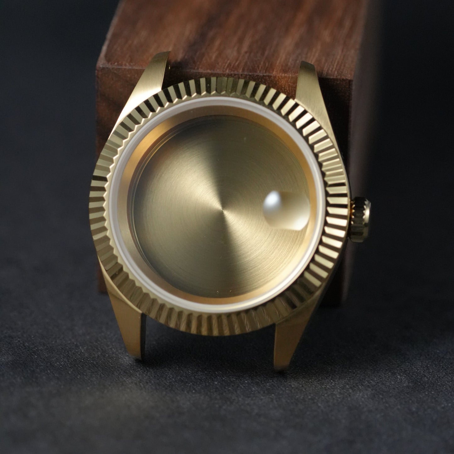 40MM Fluted: Brushed Gold with Cyclops