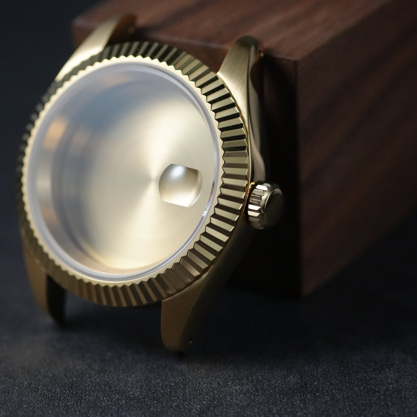 40MM Fluted: Brushed Gold with Cyclops