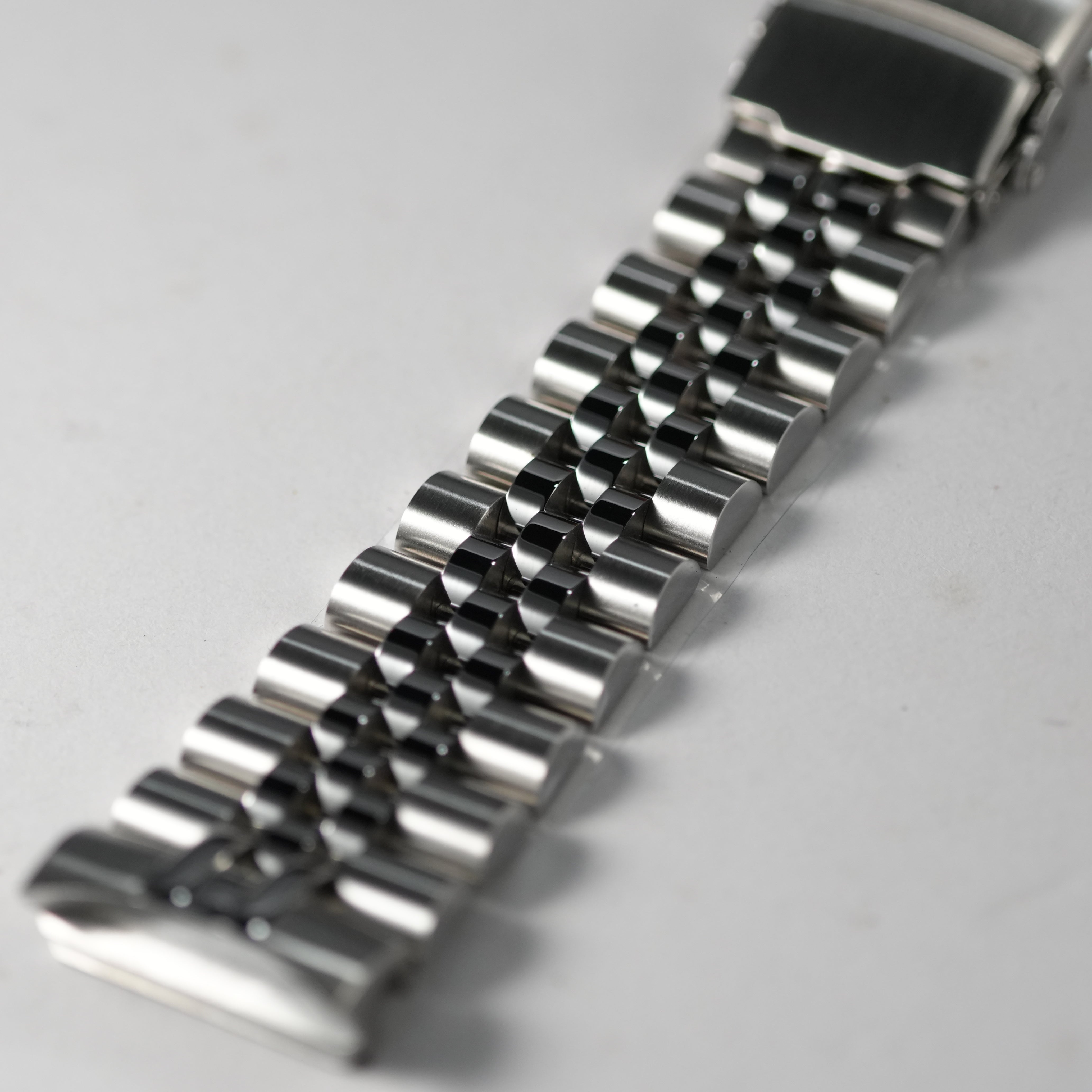 MM300 Jubilee: Brushed Silver Bracelet